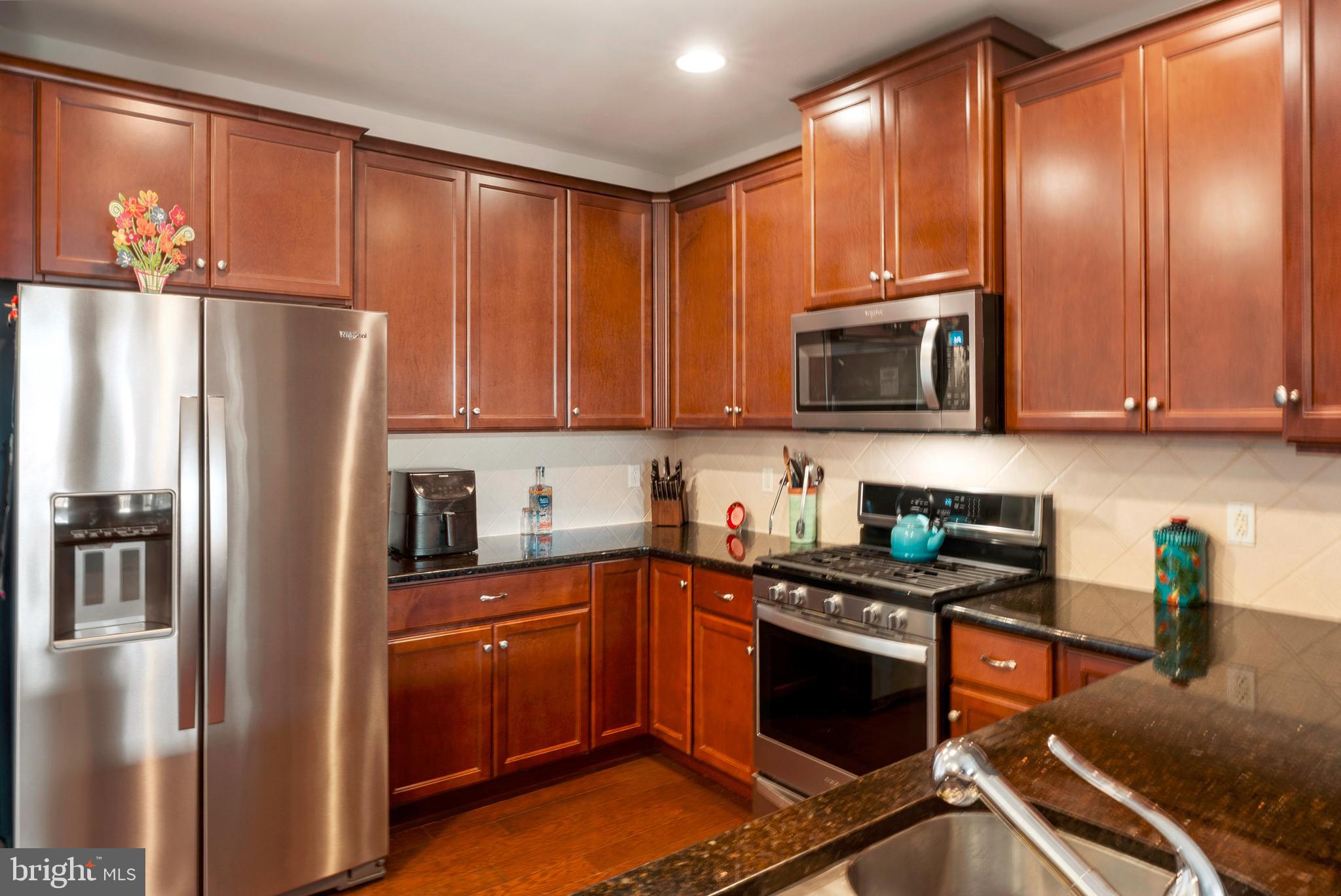 HUNTINGDON PLACE - Residential