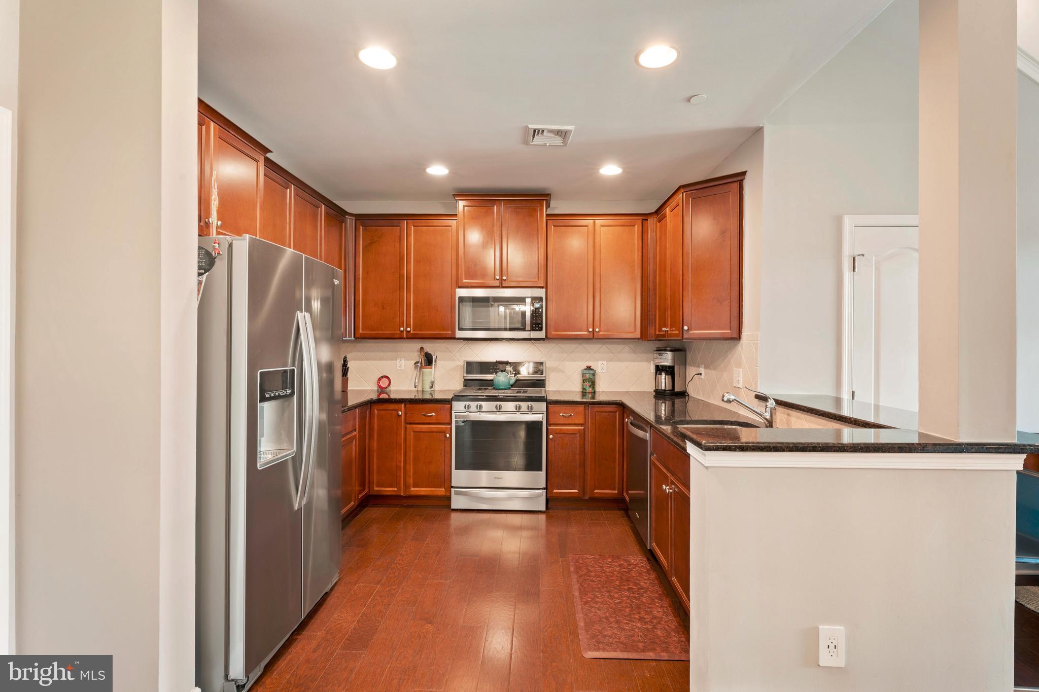HUNTINGDON PLACE - Residential