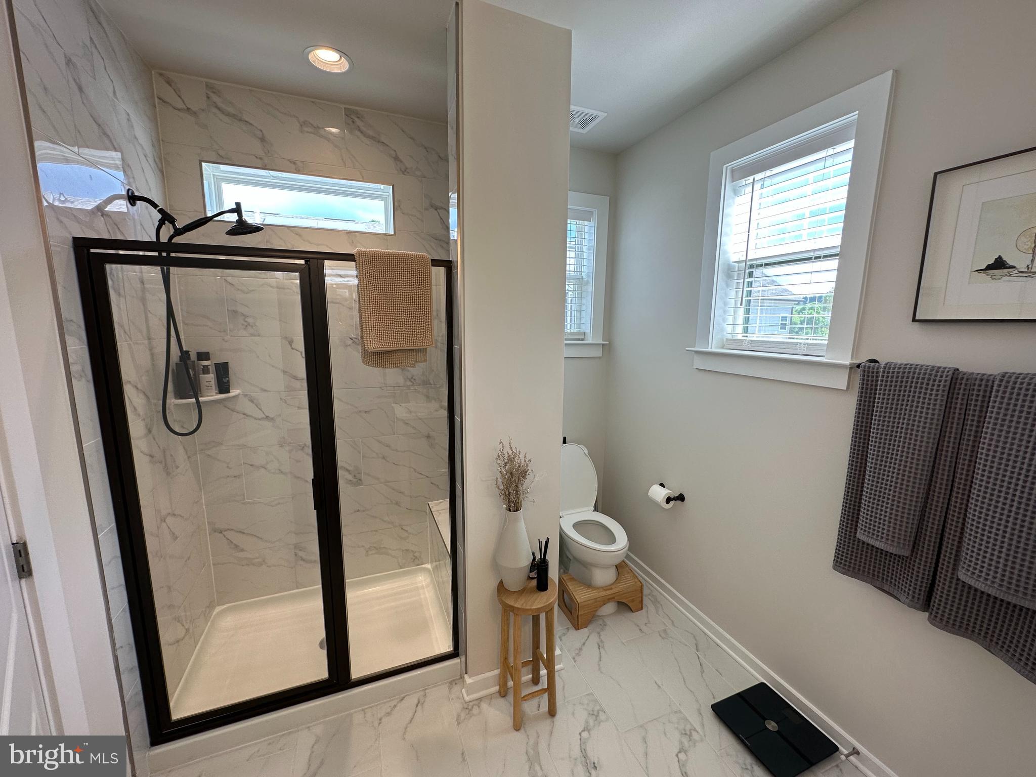 HIGHLANDER PARK - Residential Lease