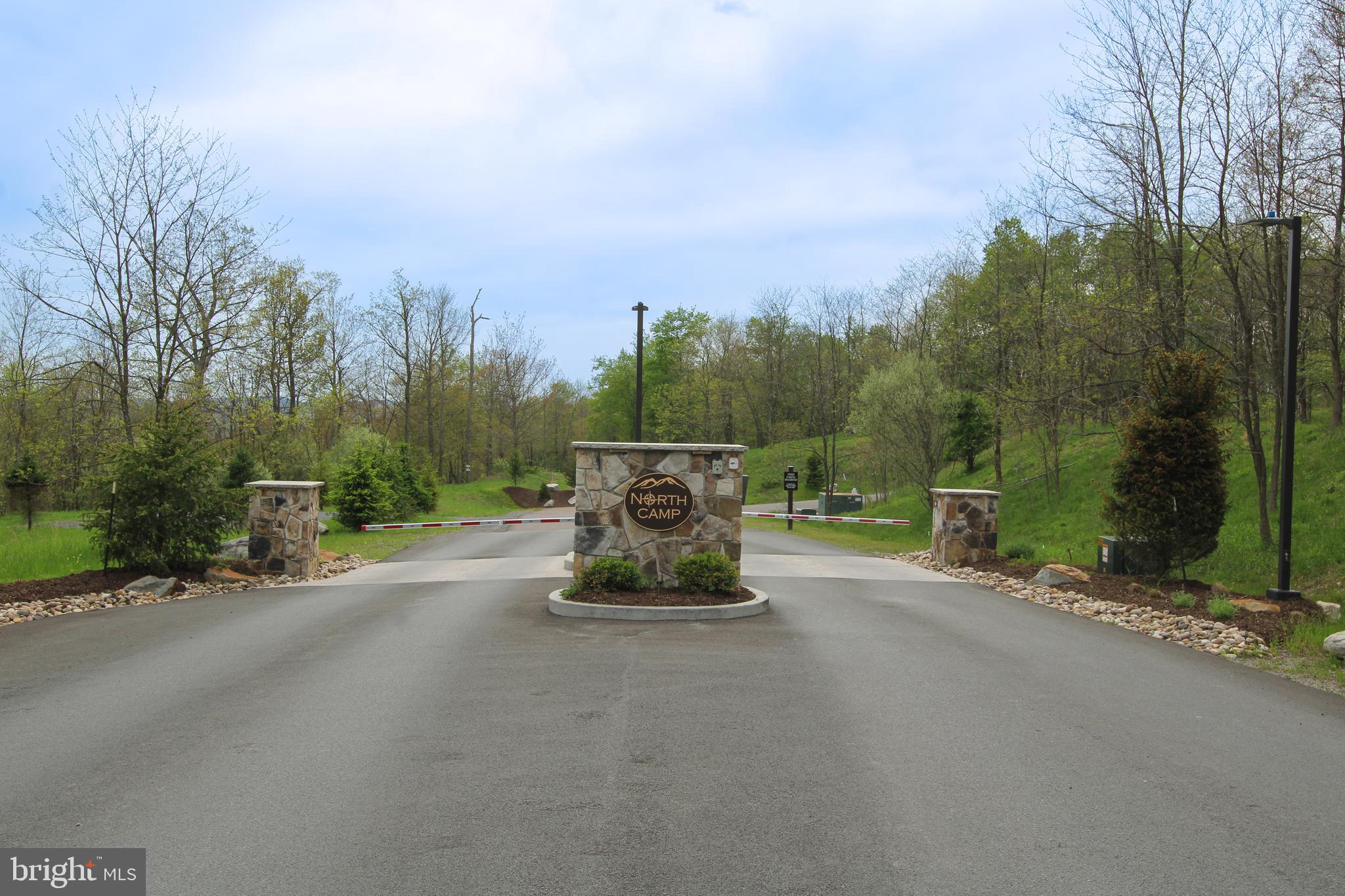 NORTH CAMP - Land