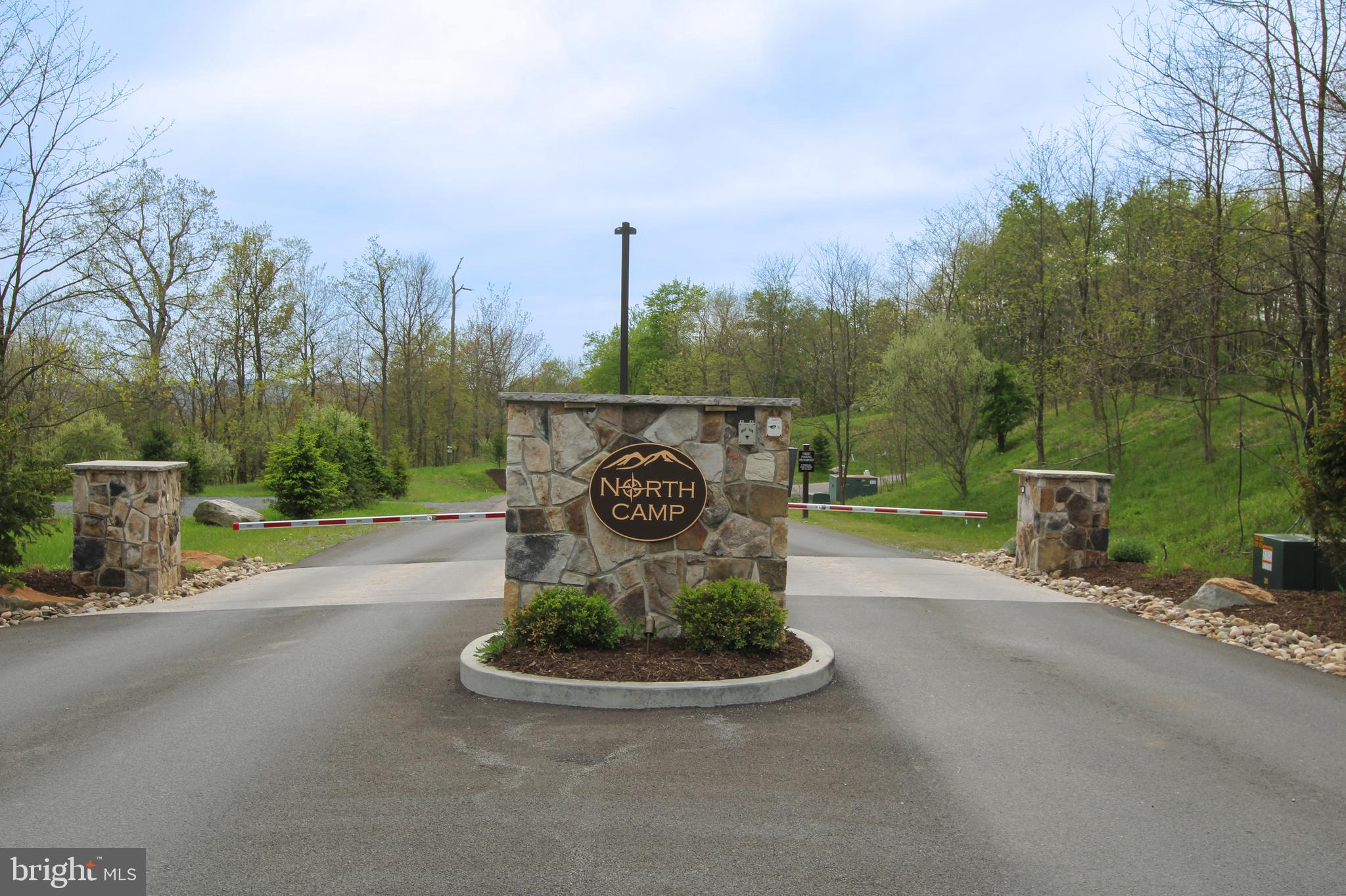 NORTH CAMP - Land