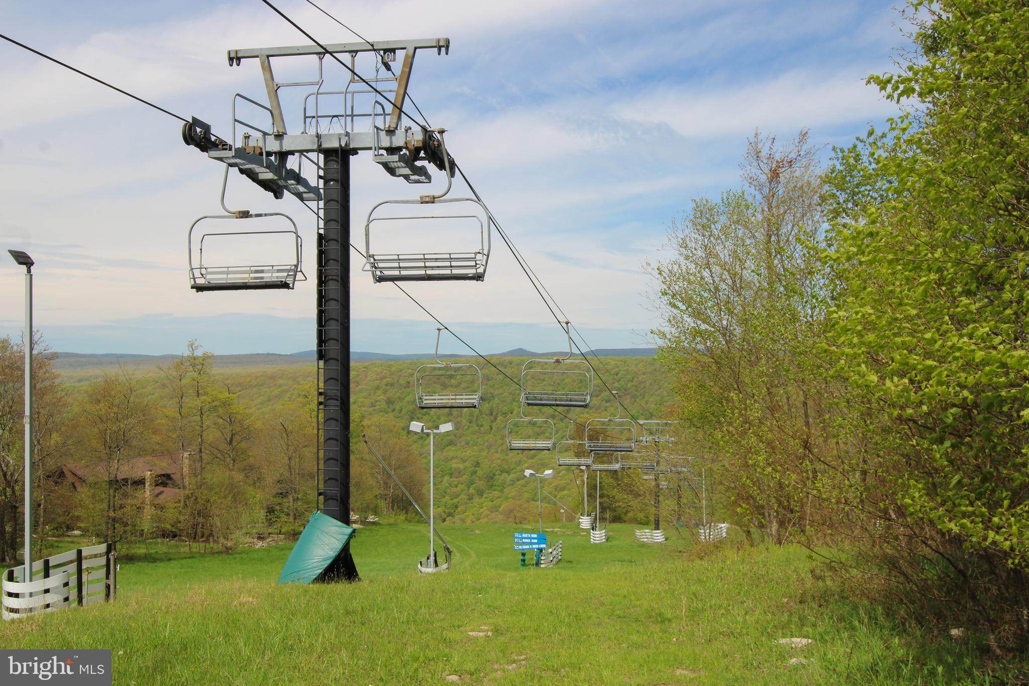 NORTH CAMP - Land