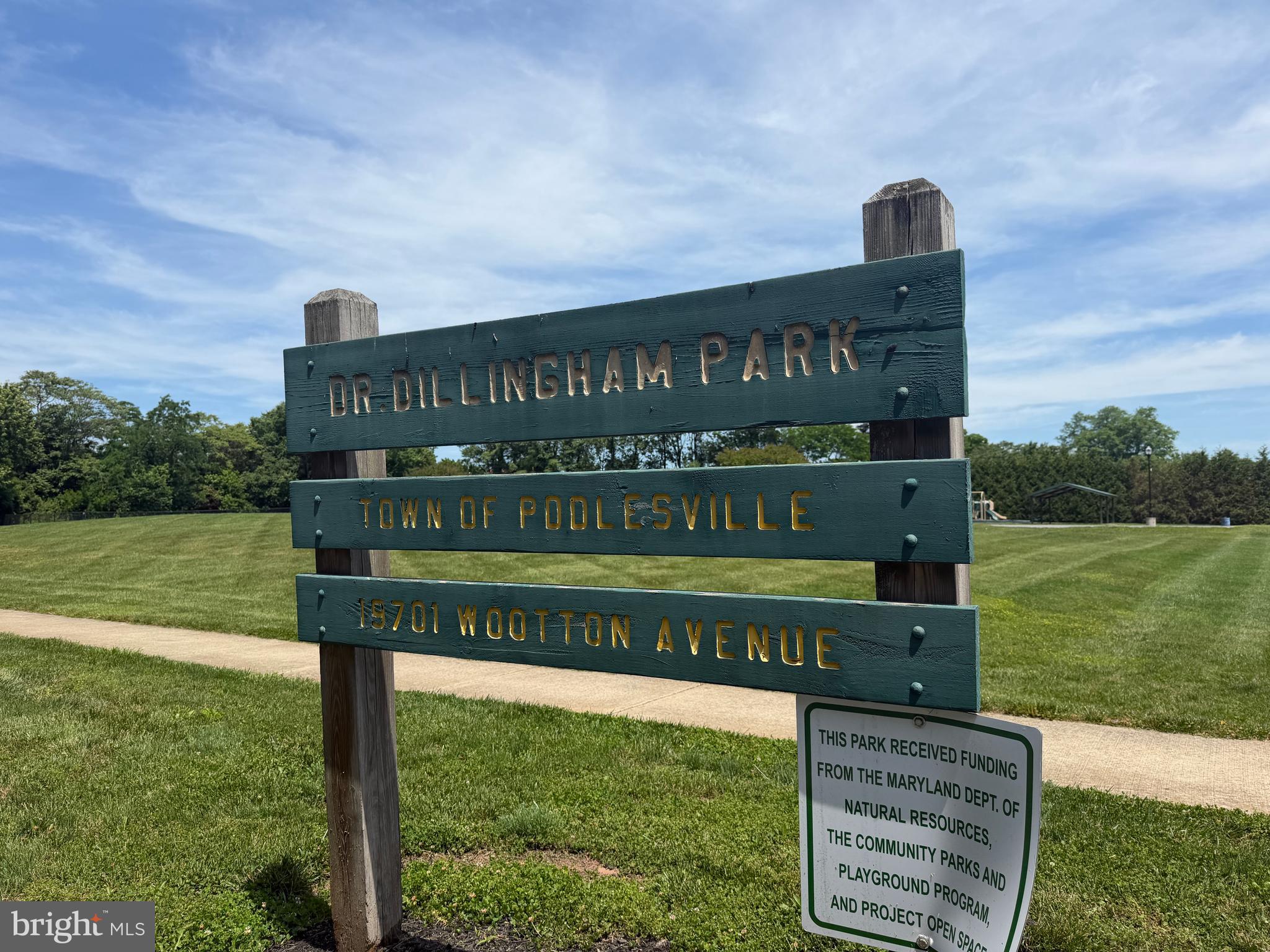 POOLESVILLE - Residential