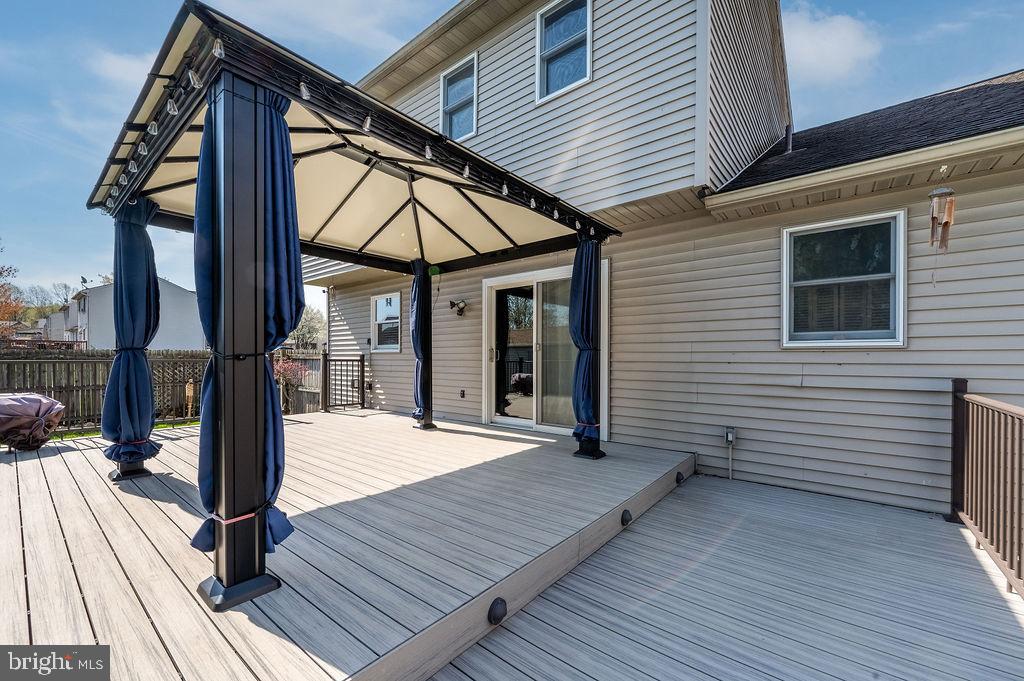 LIMESTONE VILLAGE - Residential