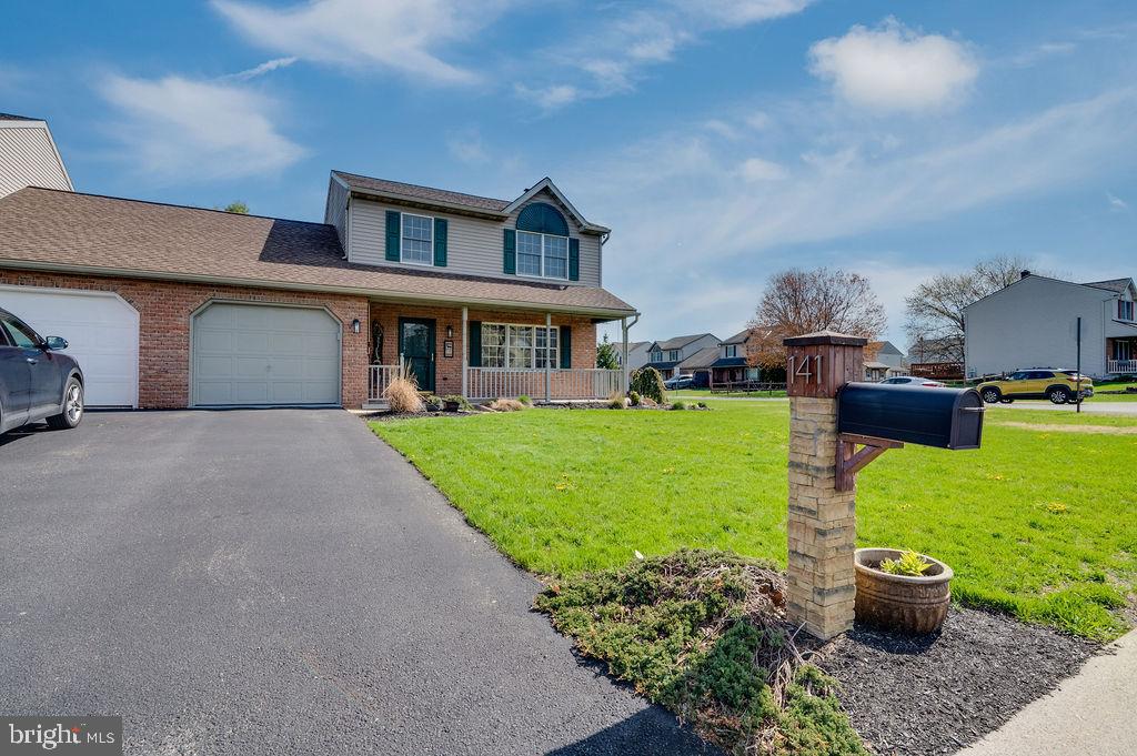LIMESTONE VILLAGE - Residential