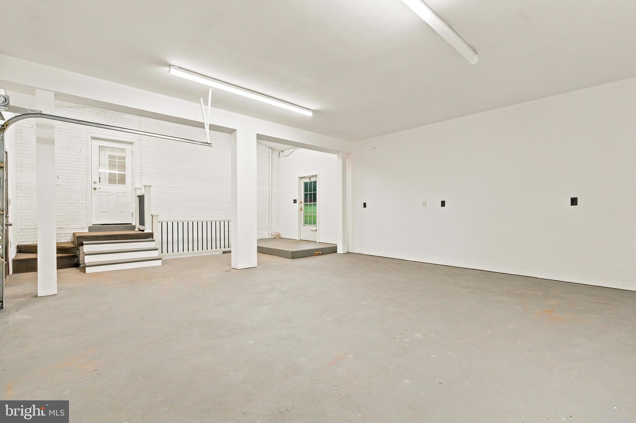 OLNEY OUTSIDE - Residential