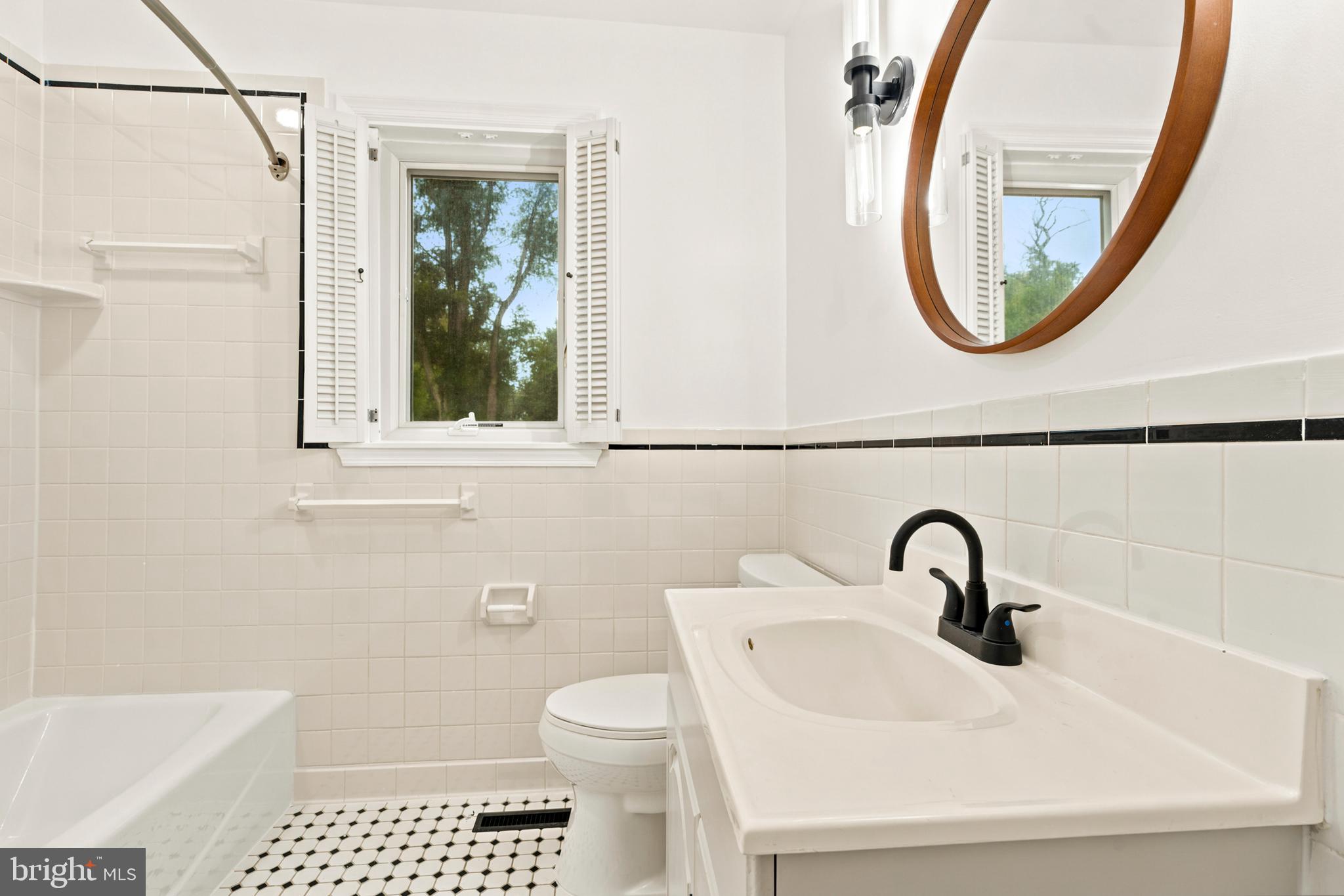OLNEY OUTSIDE - Residential