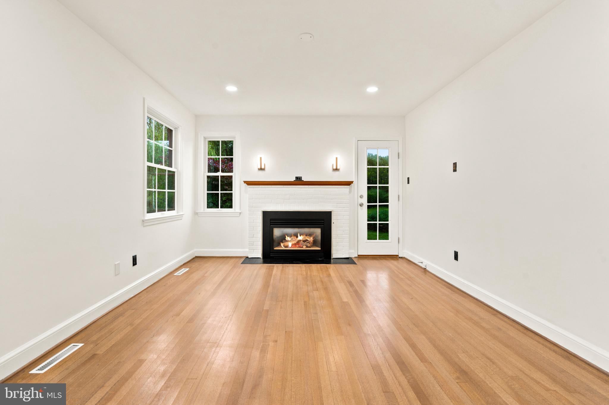 OLNEY OUTSIDE - Residential