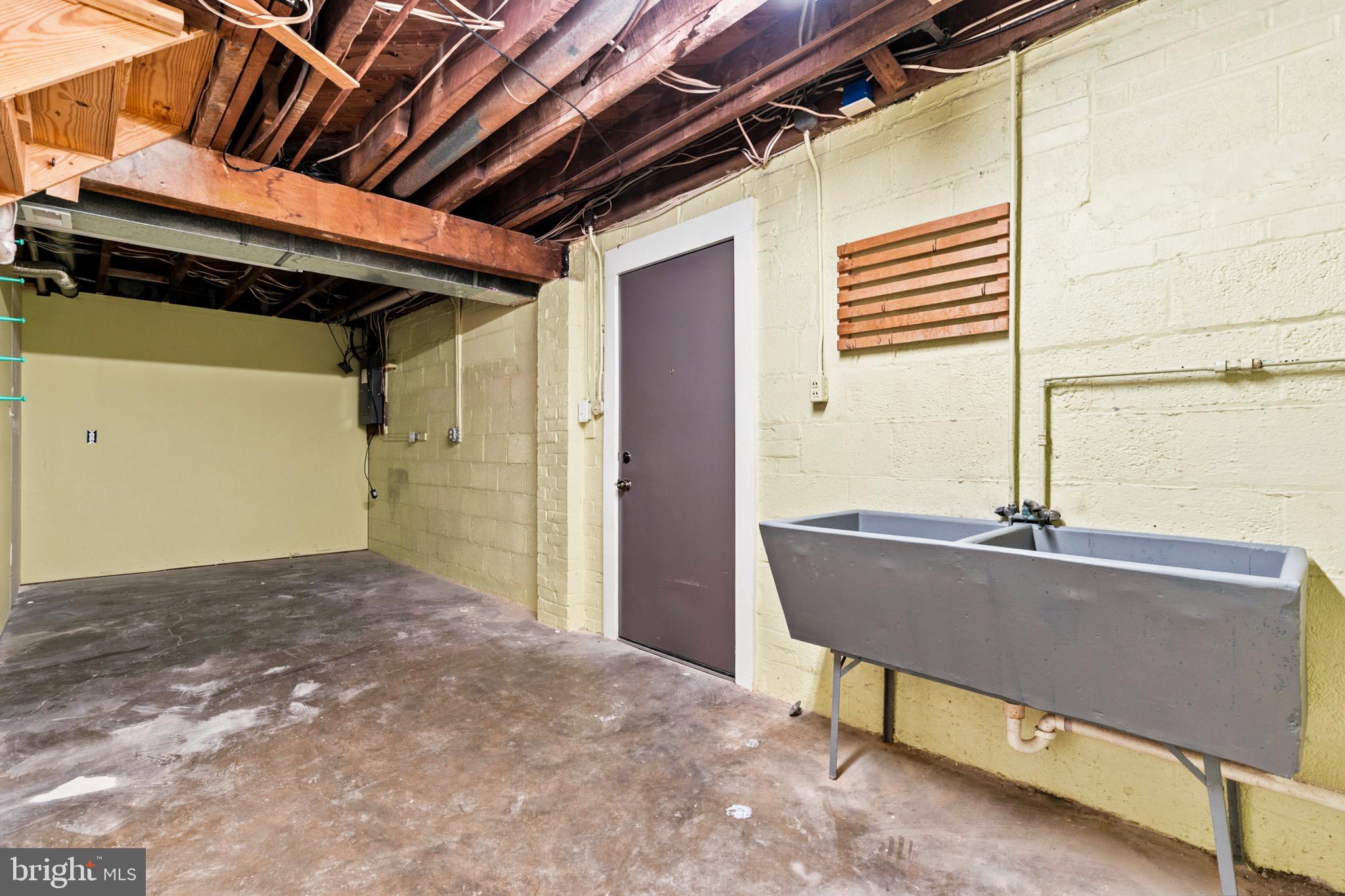 OLNEY OUTSIDE - Residential