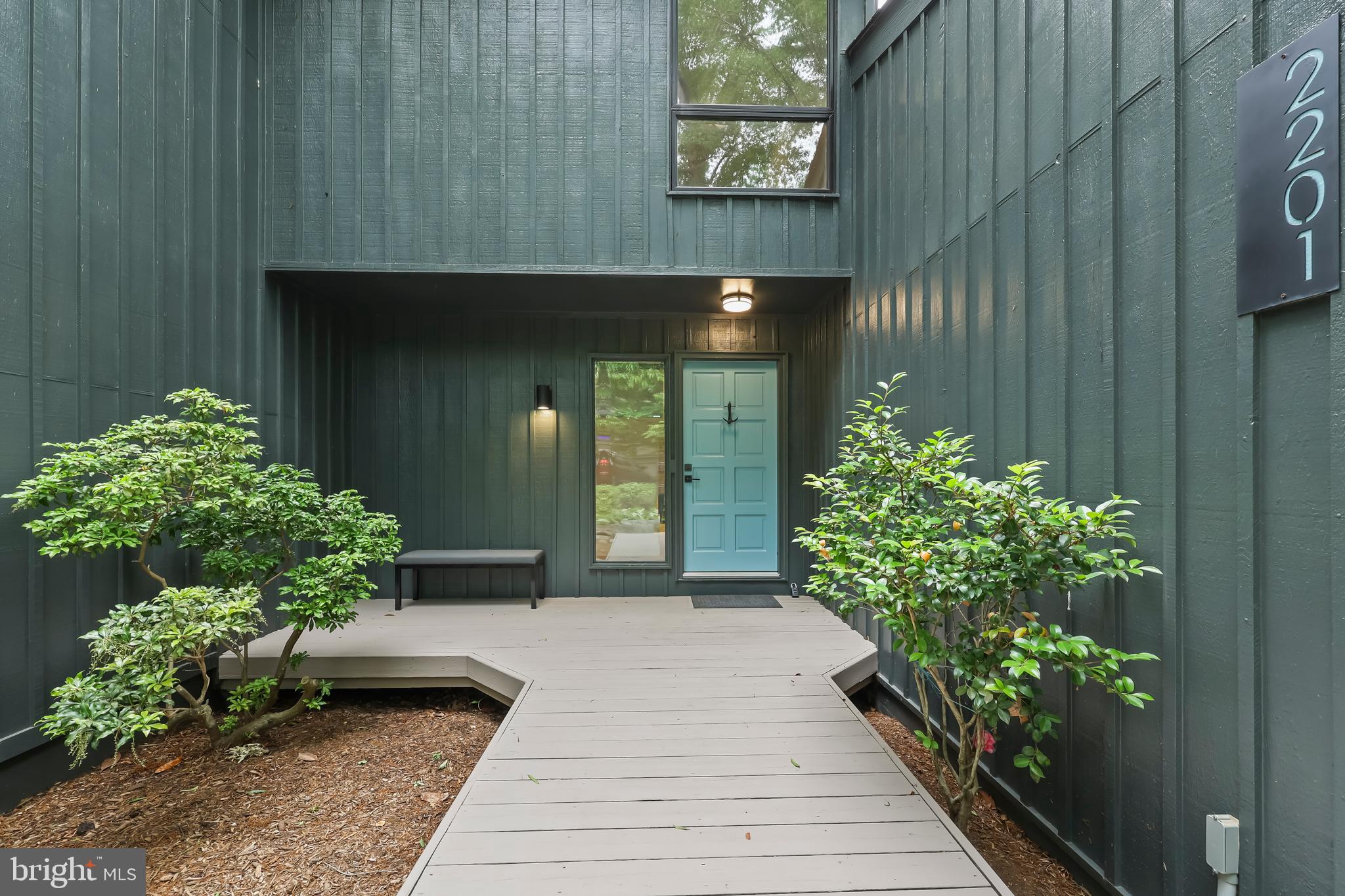 RESTON - Residential