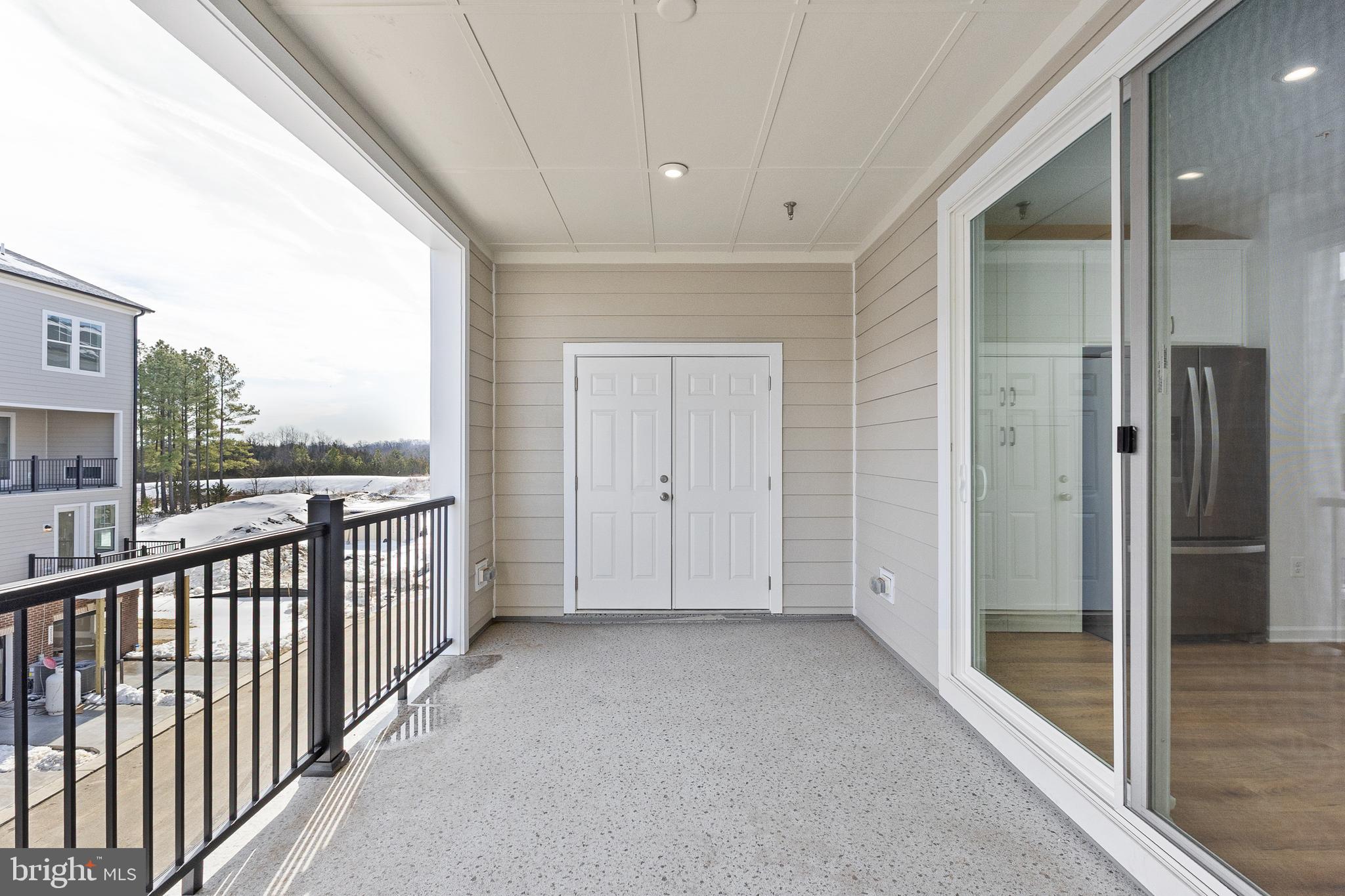 GOOSE CREEK VILLAGE - Residential