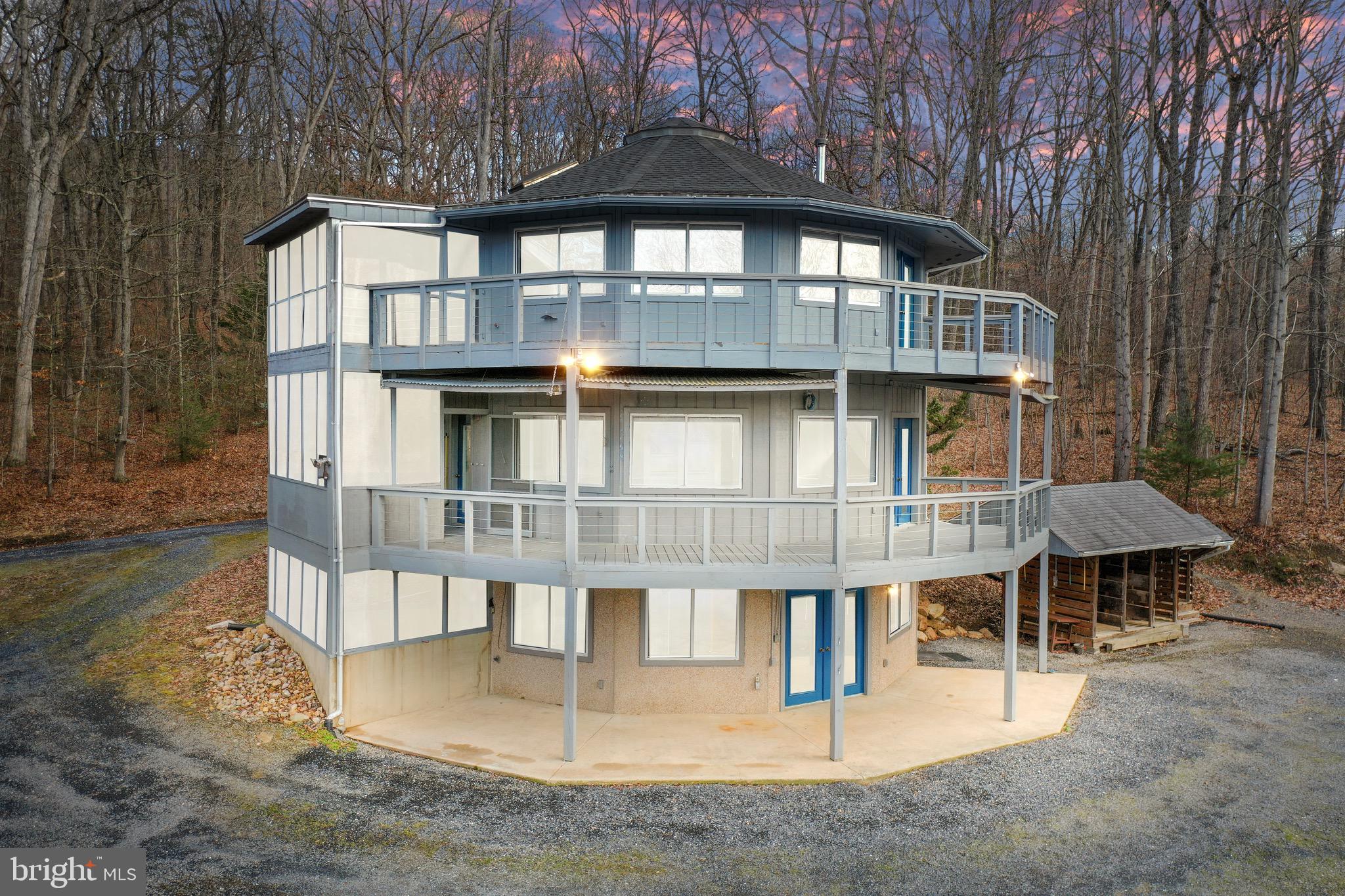 MOUNTAIN WALK - Residential