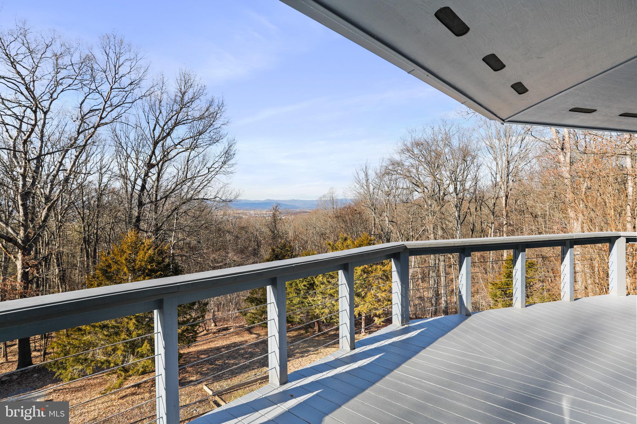 MOUNTAIN WALK - Residential