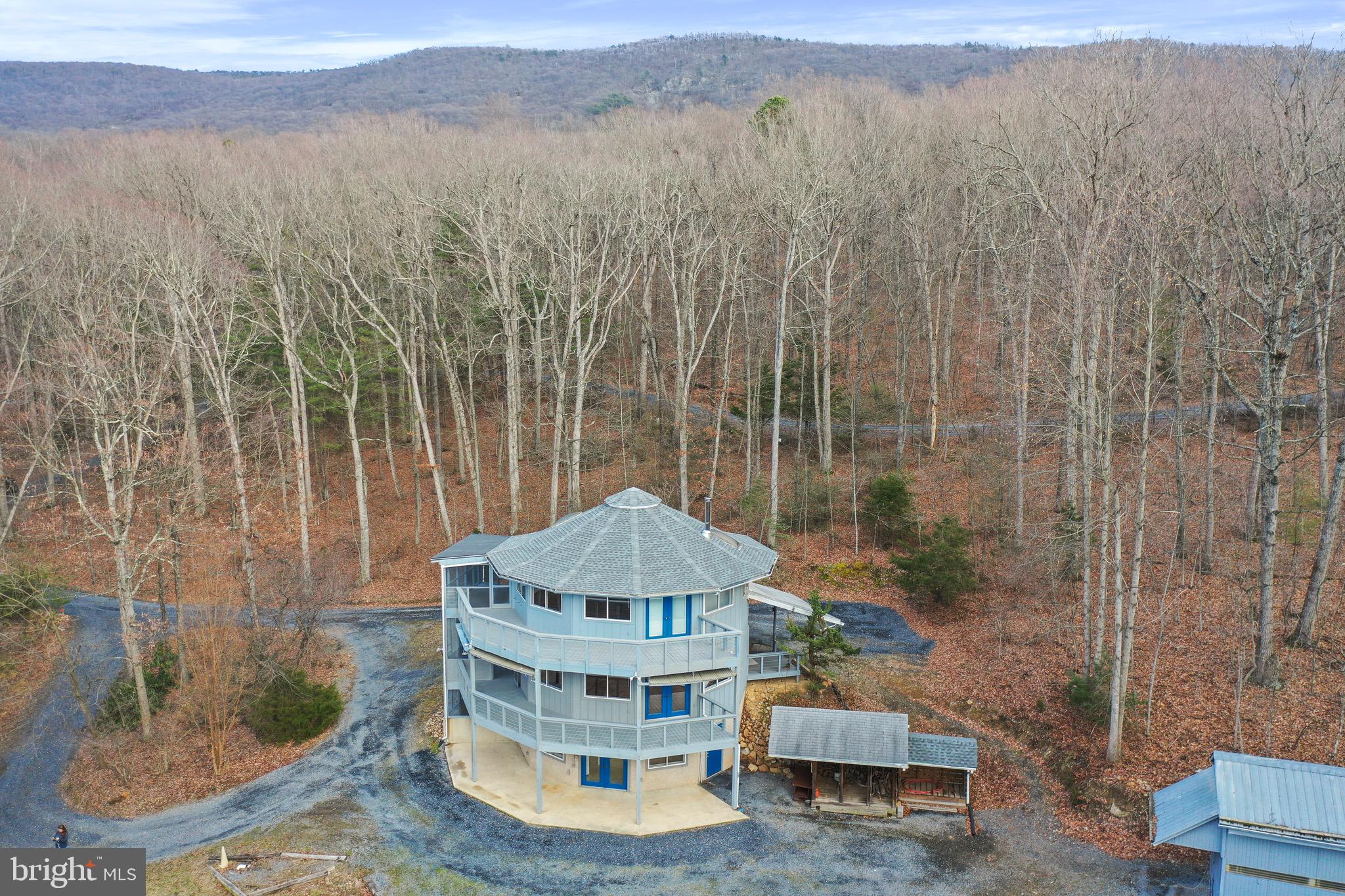 MOUNTAIN WALK - Residential