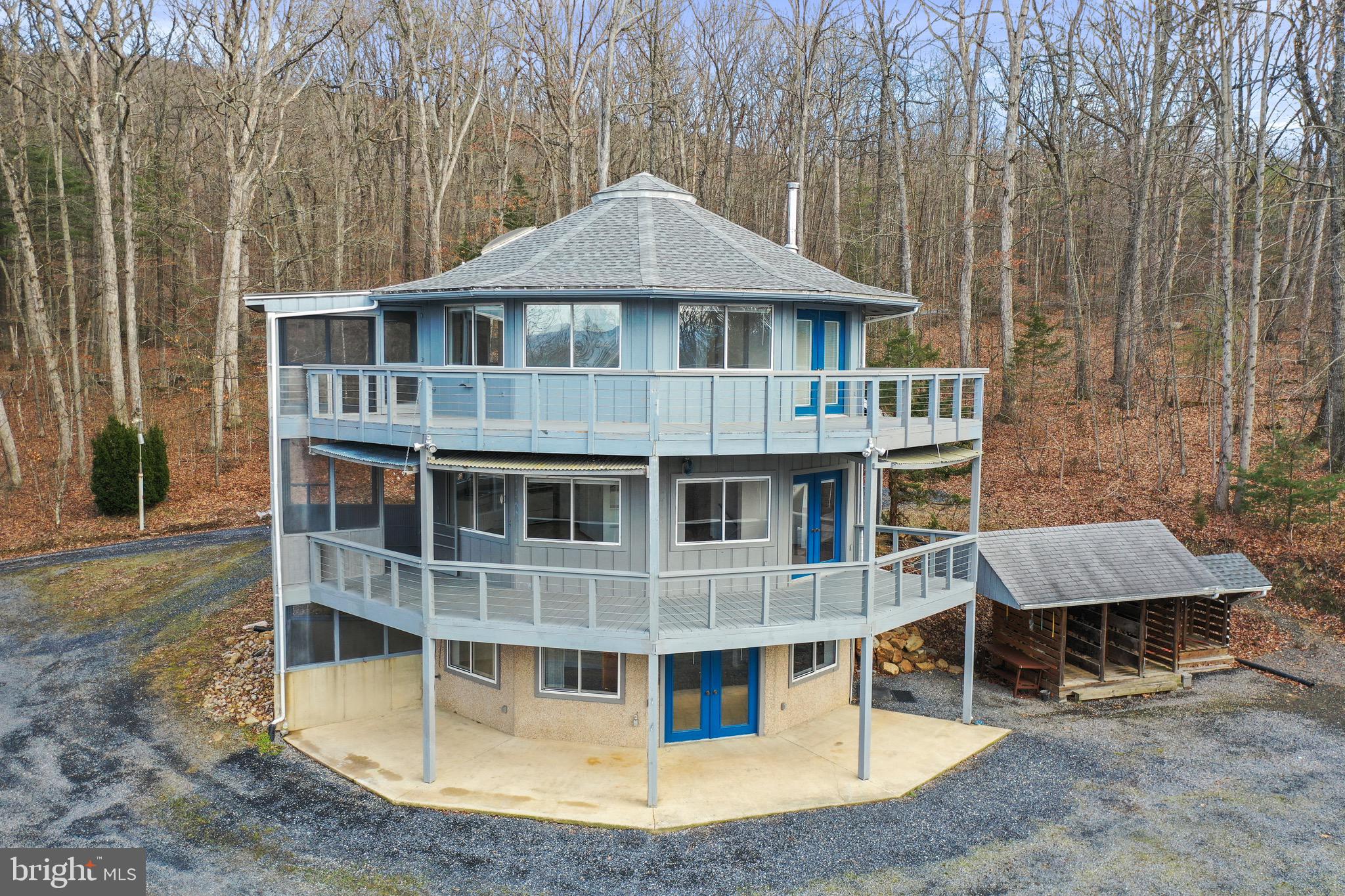 MOUNTAIN WALK - Residential