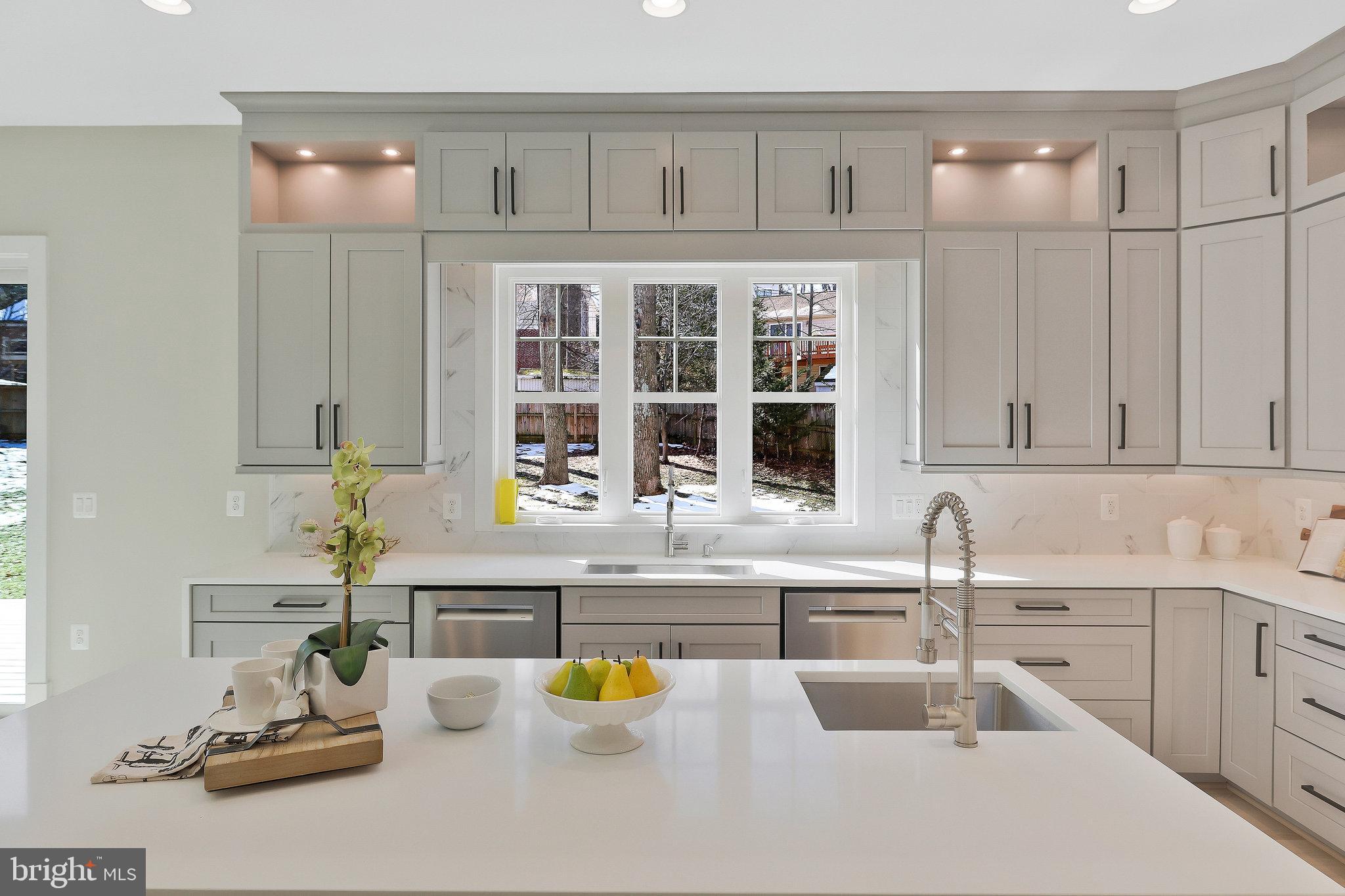 POPLAR HEIGHTS - Residential