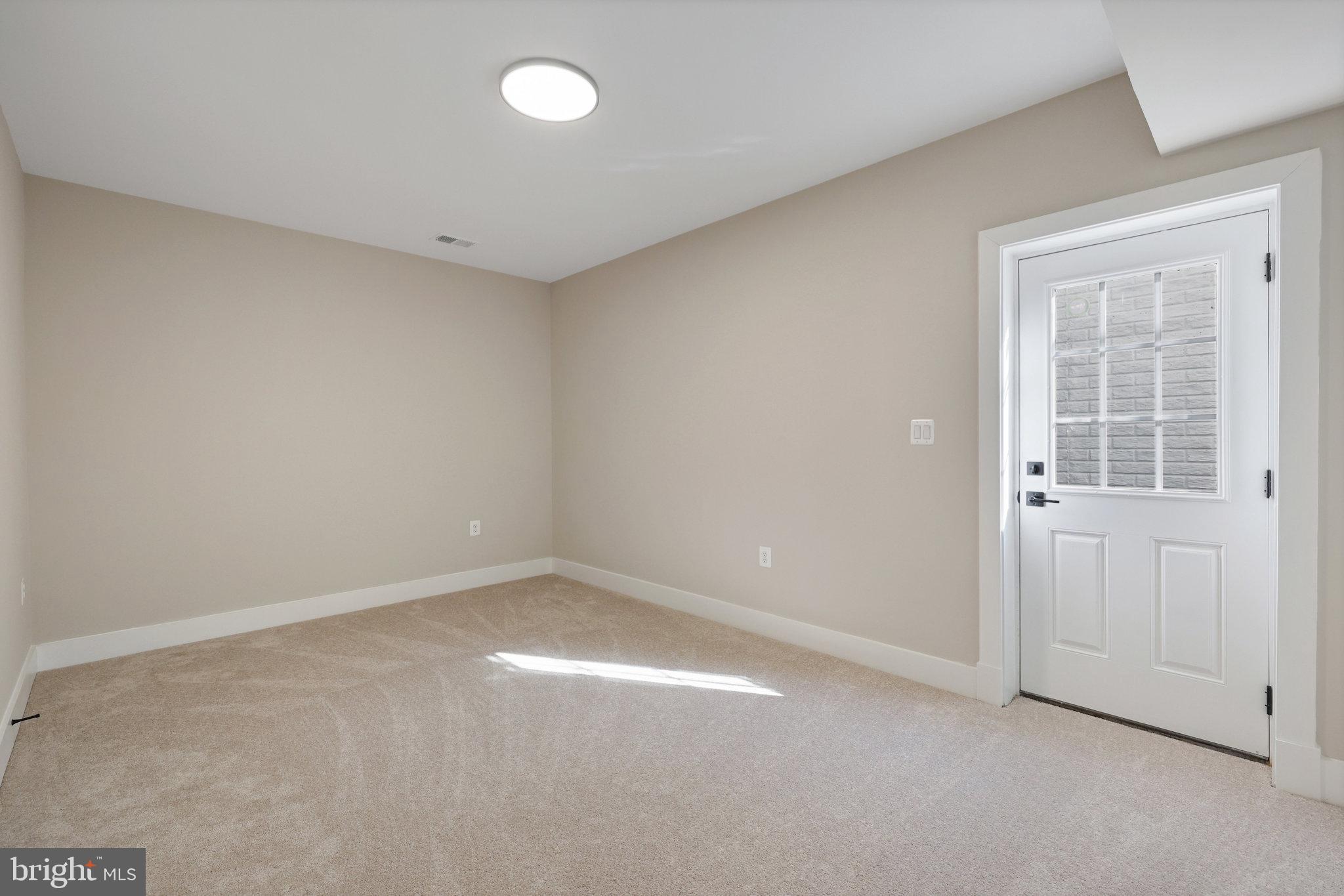 POPLAR HEIGHTS - Residential
