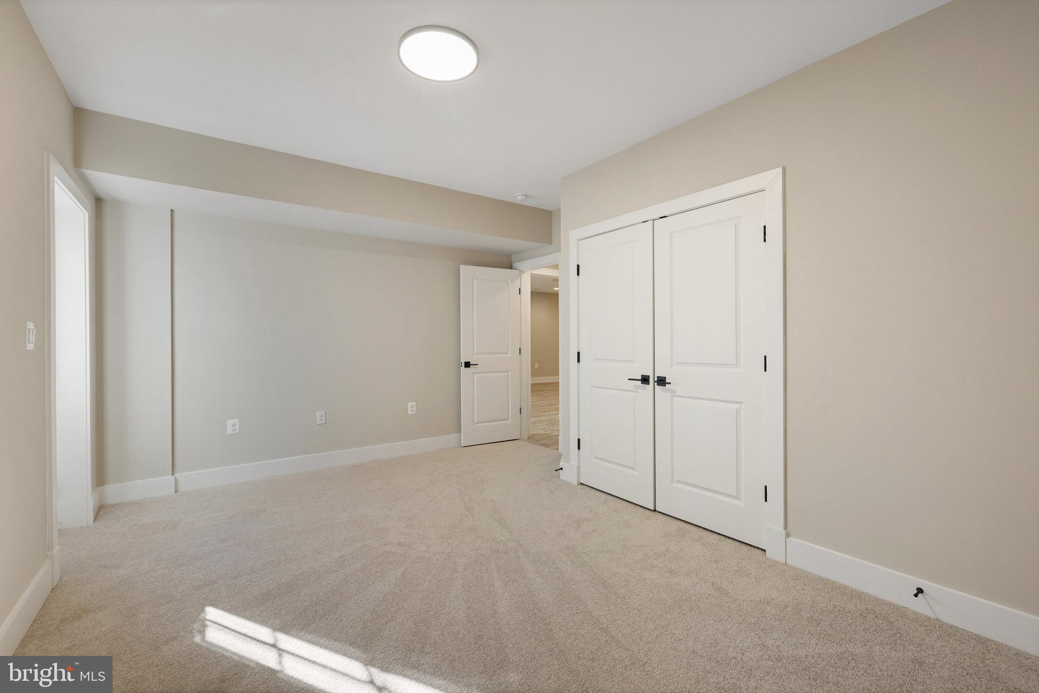 POPLAR HEIGHTS - Residential