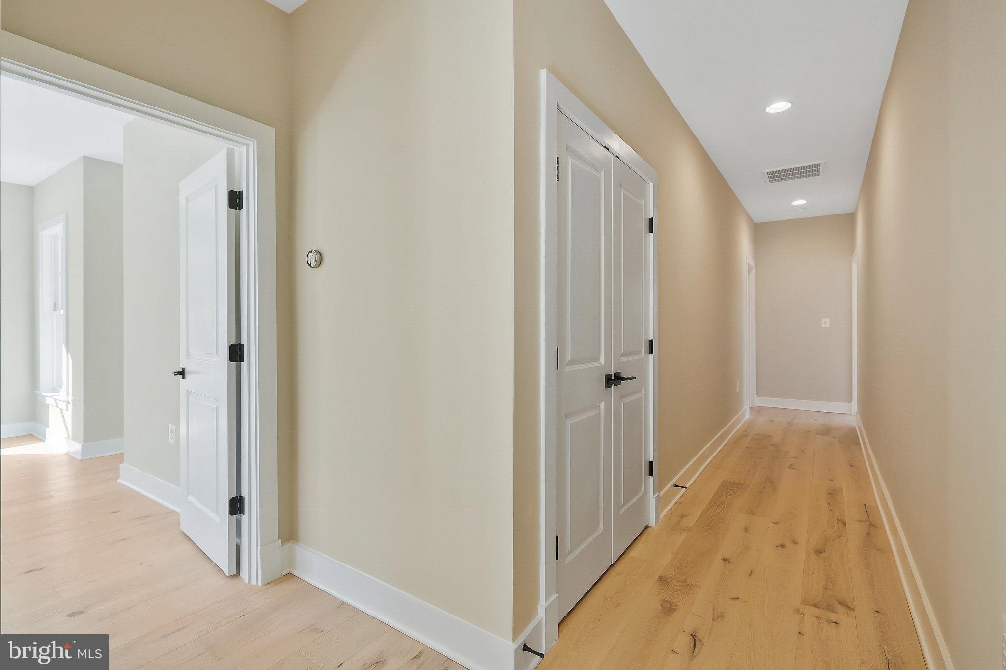 POPLAR HEIGHTS - Residential