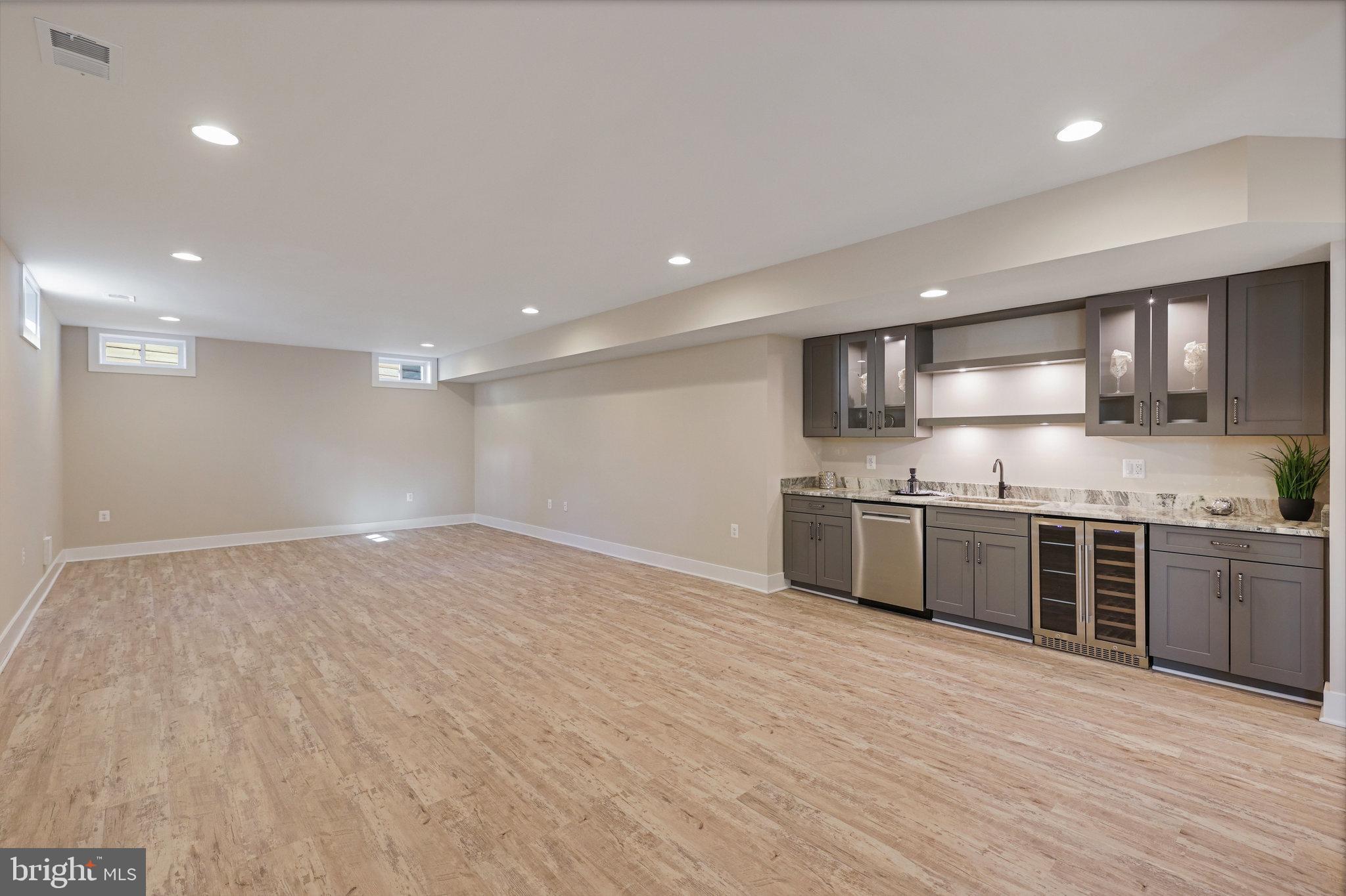 POPLAR HEIGHTS - Residential