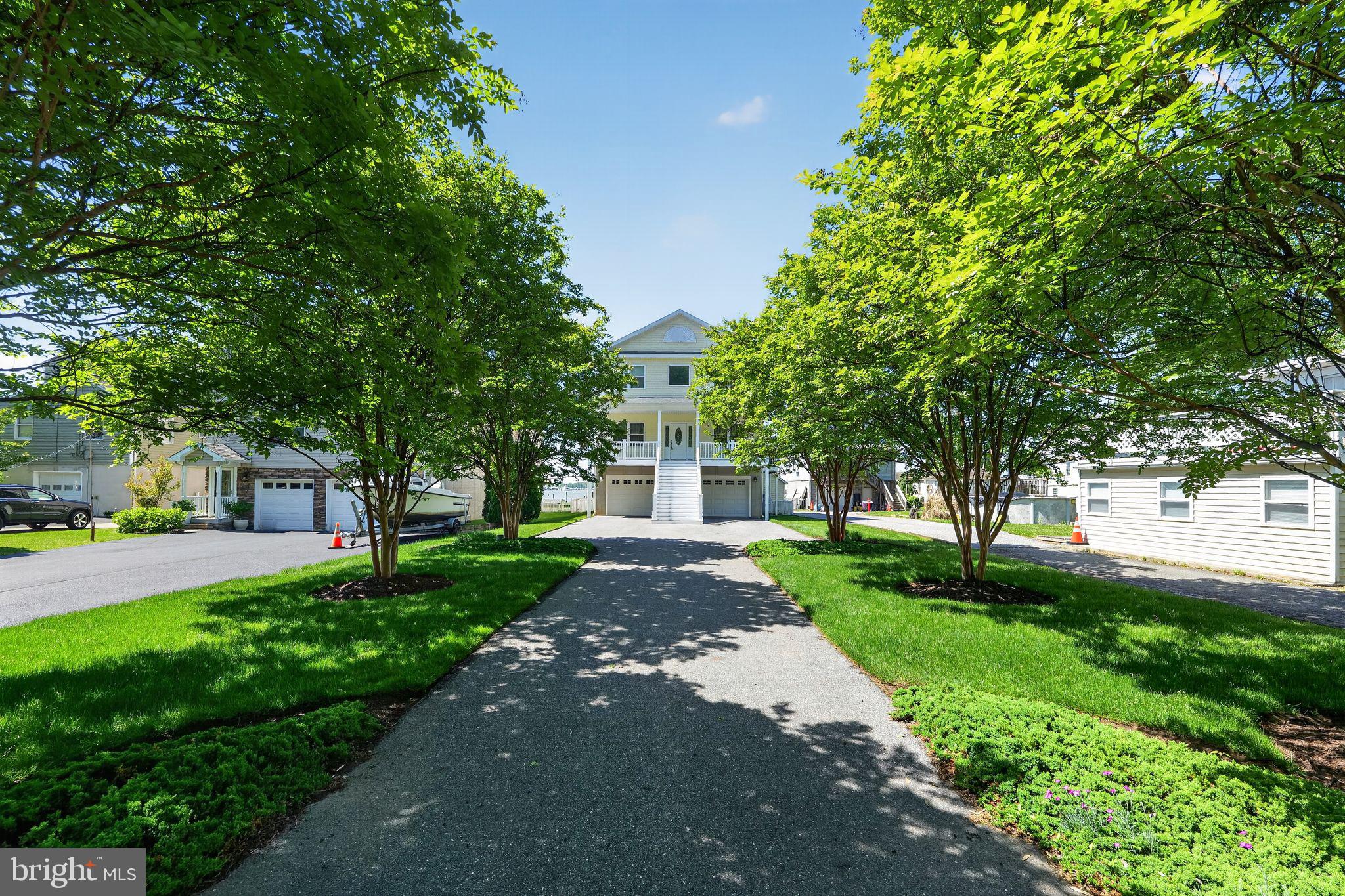 BOWLEYS QUARTERS - Residential