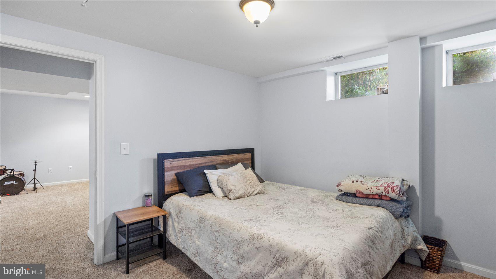 LION HEIGHTS - Residential