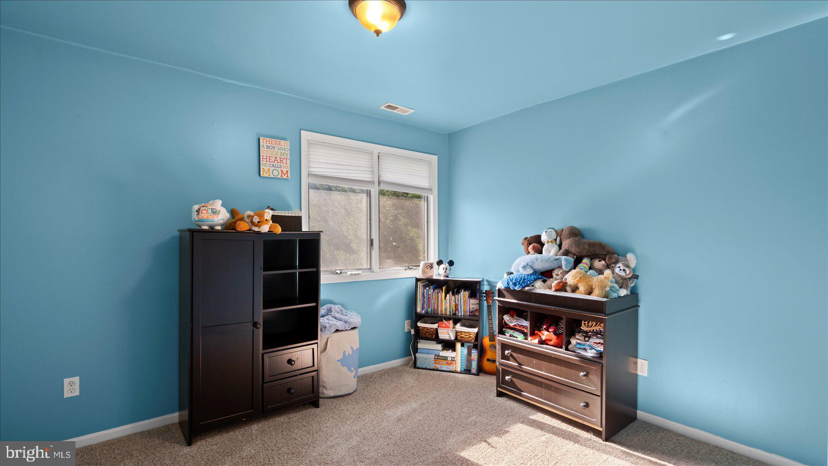 LION HEIGHTS - Residential