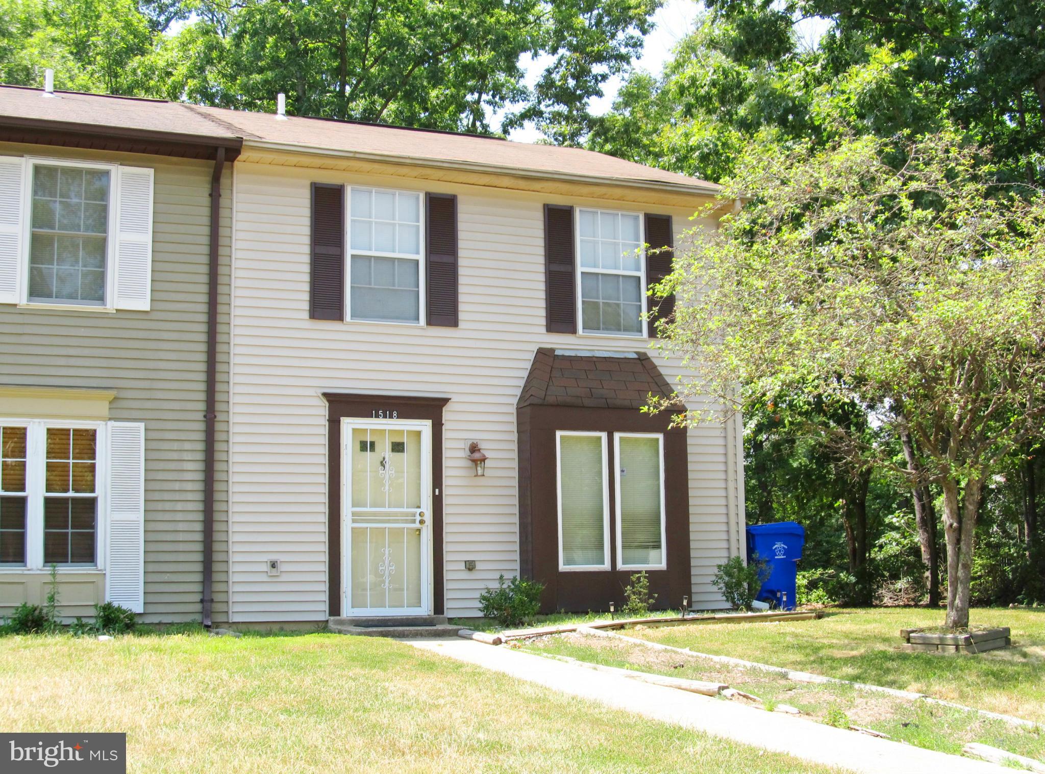Investor Alert!  Rental property with tenant until July 2015.  End Unit Townhouse 3 bedrooms, 1.5 baths. Deck and Fenced back yard.  Great commuter location.