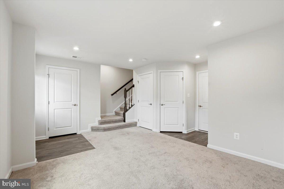 MINTBROOK - Residential