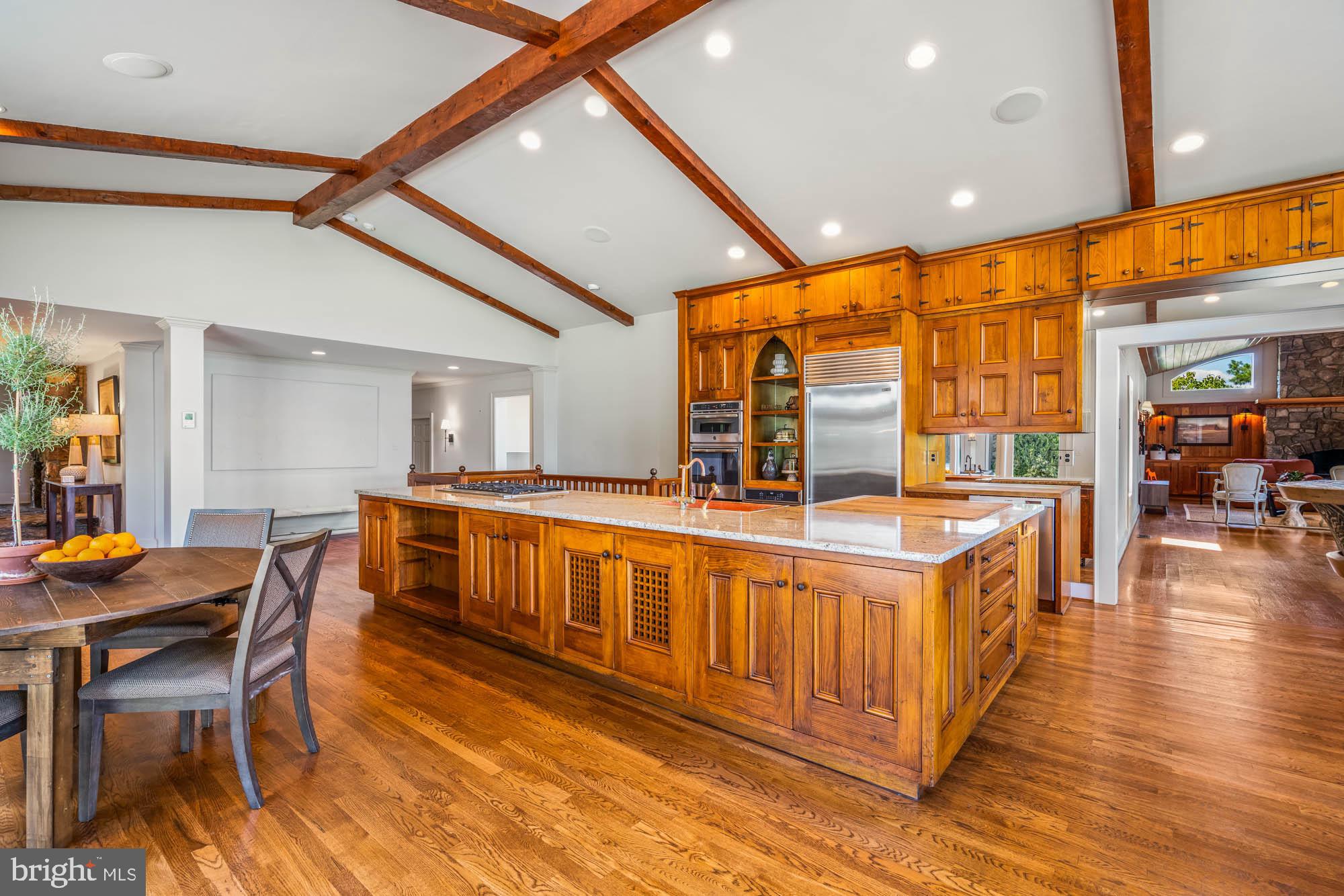 BELLEVUE FARMS - Residential