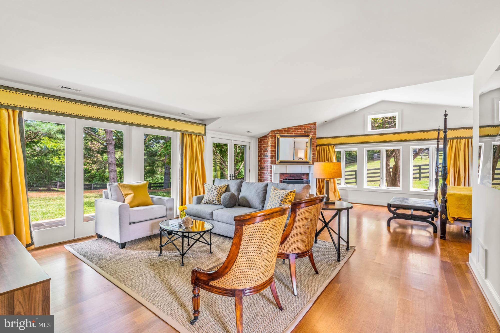 BELLEVUE FARMS - Residential