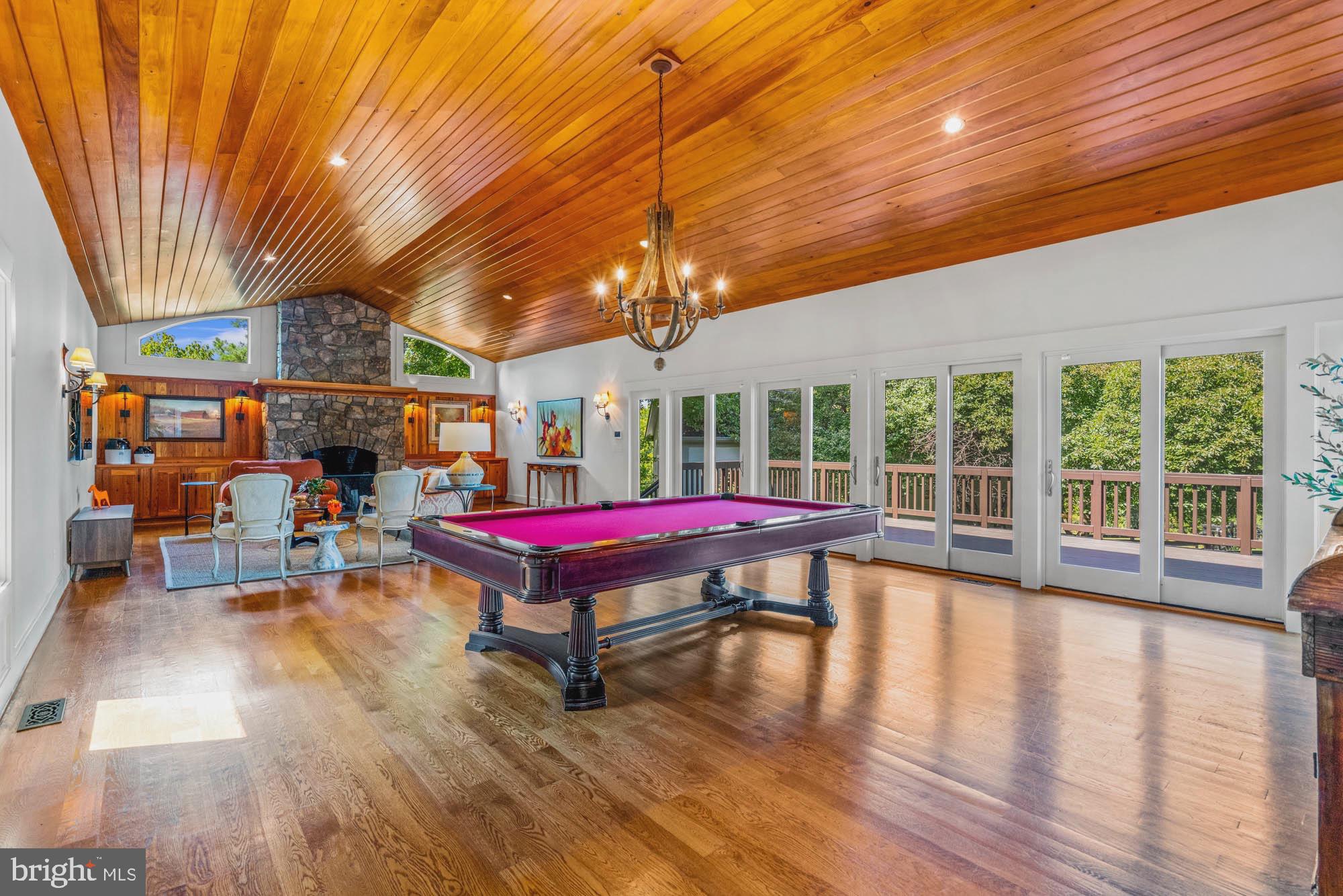 BELLEVUE FARMS - Residential