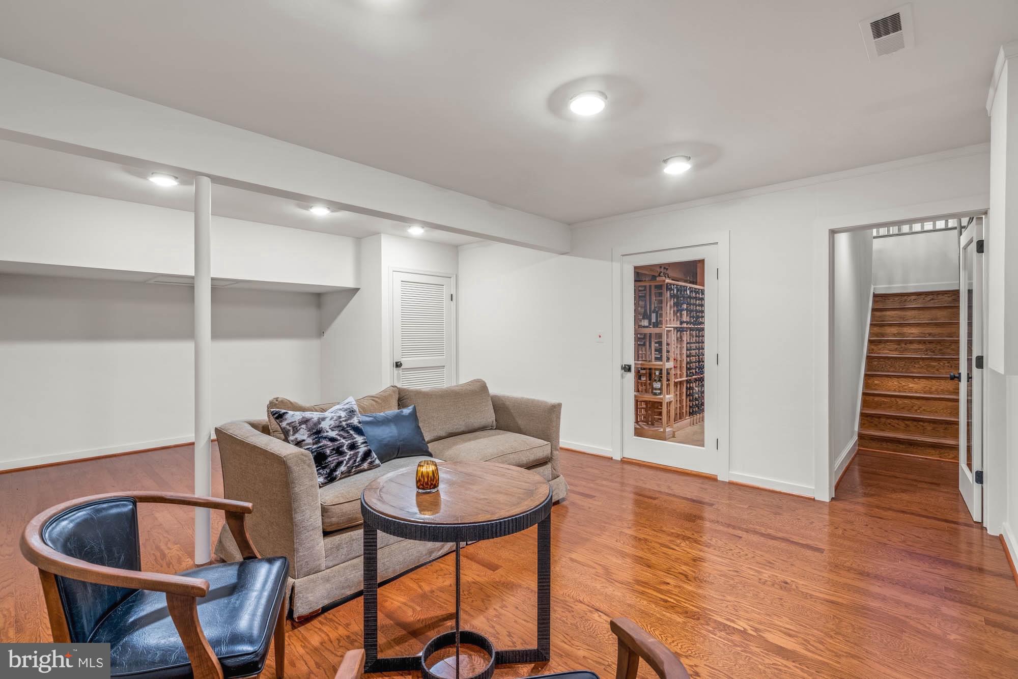 BELLEVUE FARMS - Residential