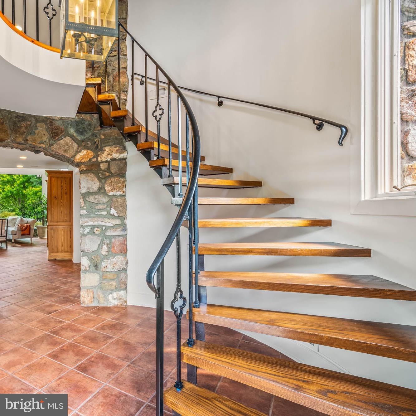 BELLEVUE FARMS - Residential