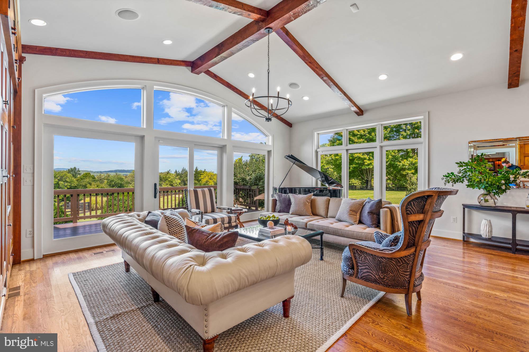 BELLEVUE FARMS - Residential