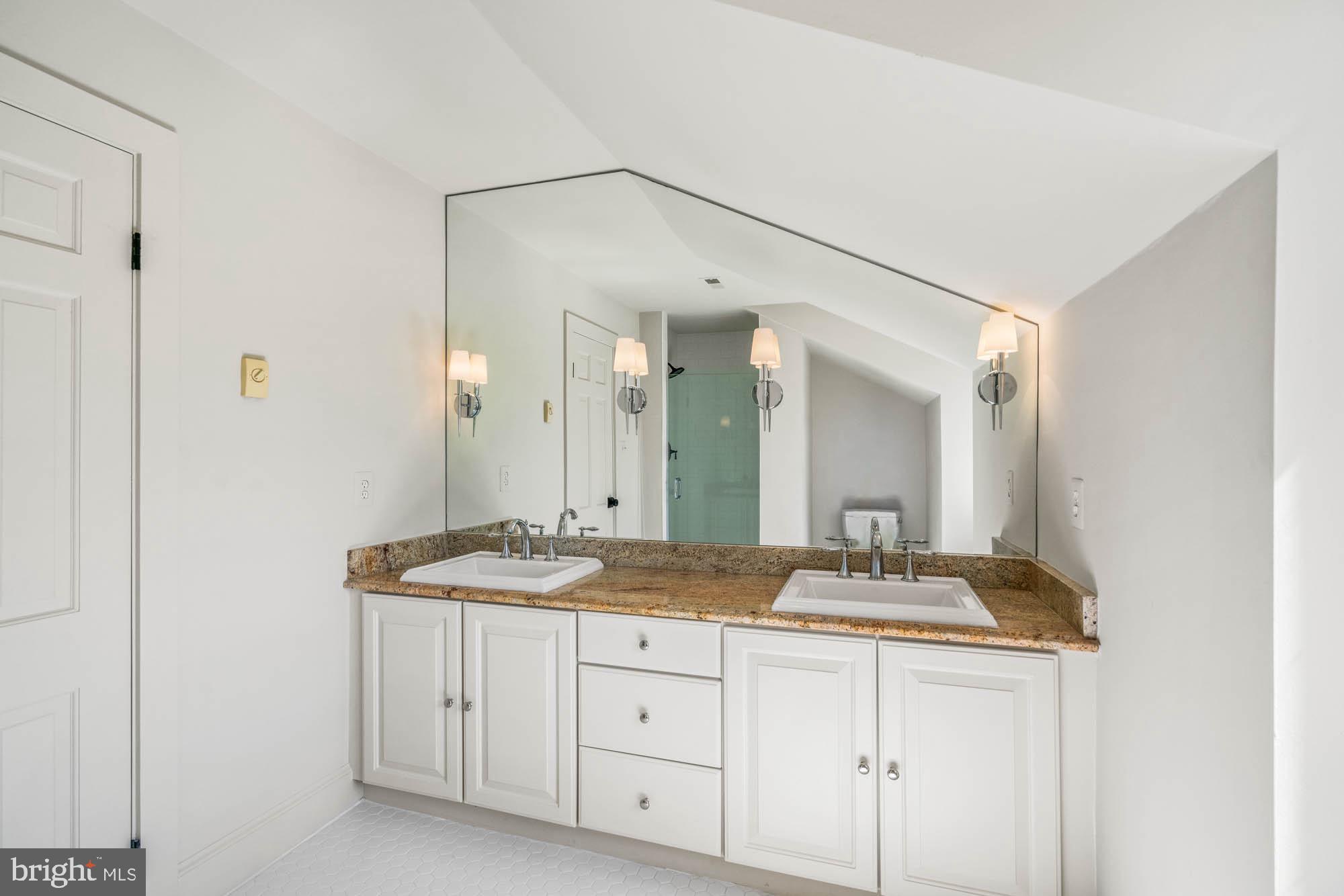 BELLEVUE FARMS - Residential