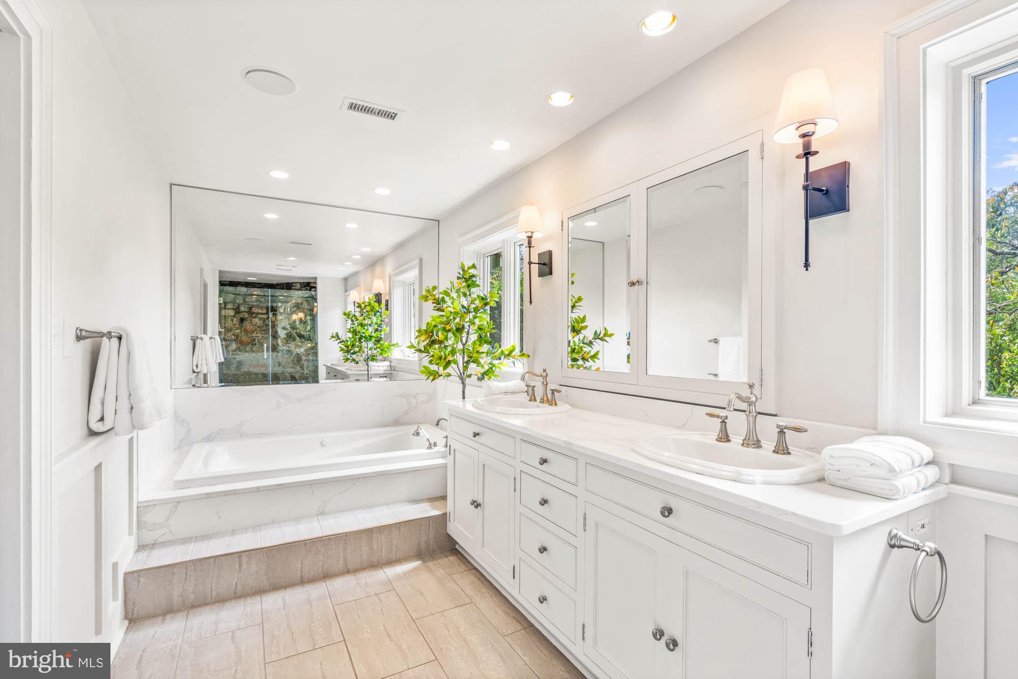 BELLEVUE FARMS - Residential