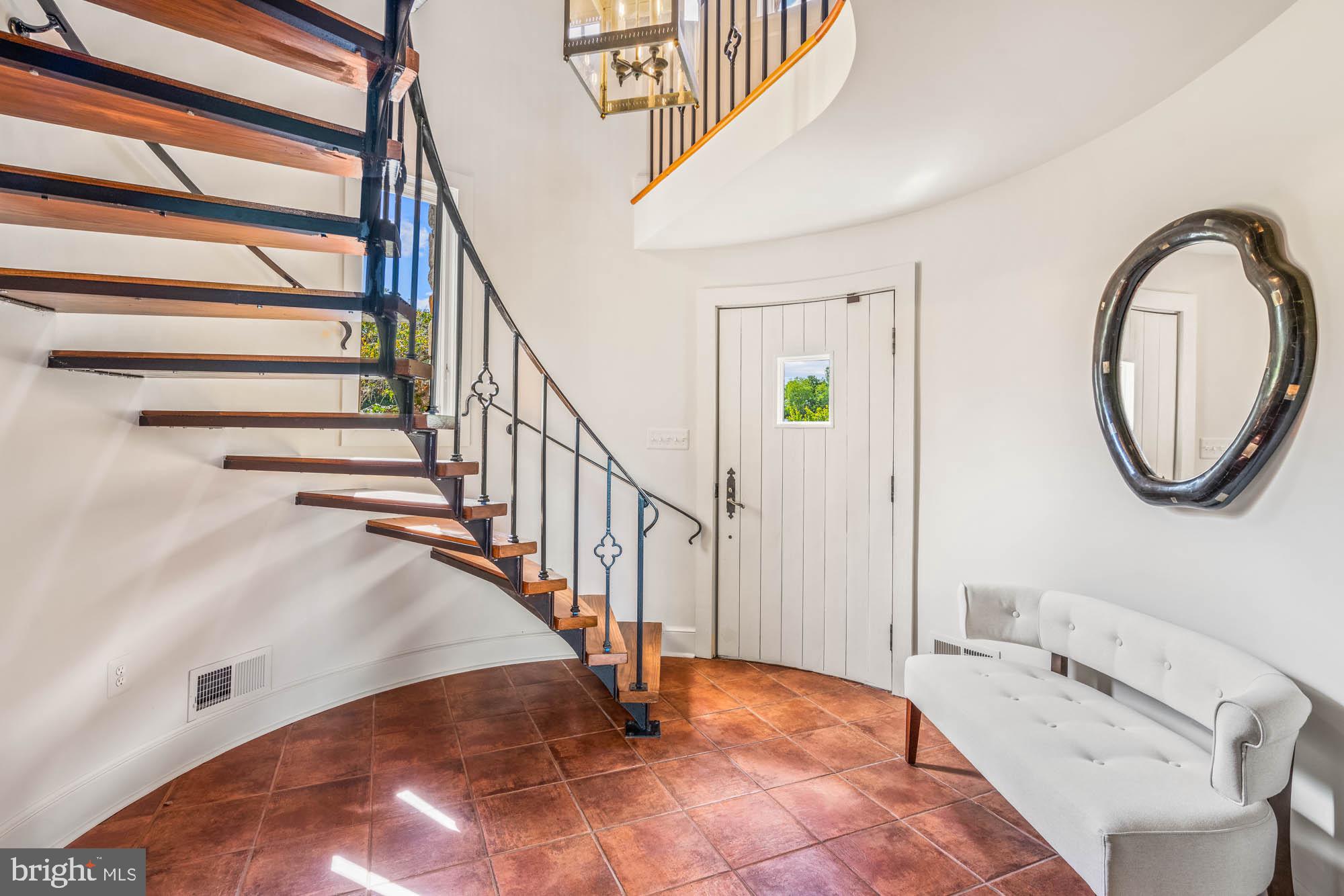 BELLEVUE FARMS - Residential