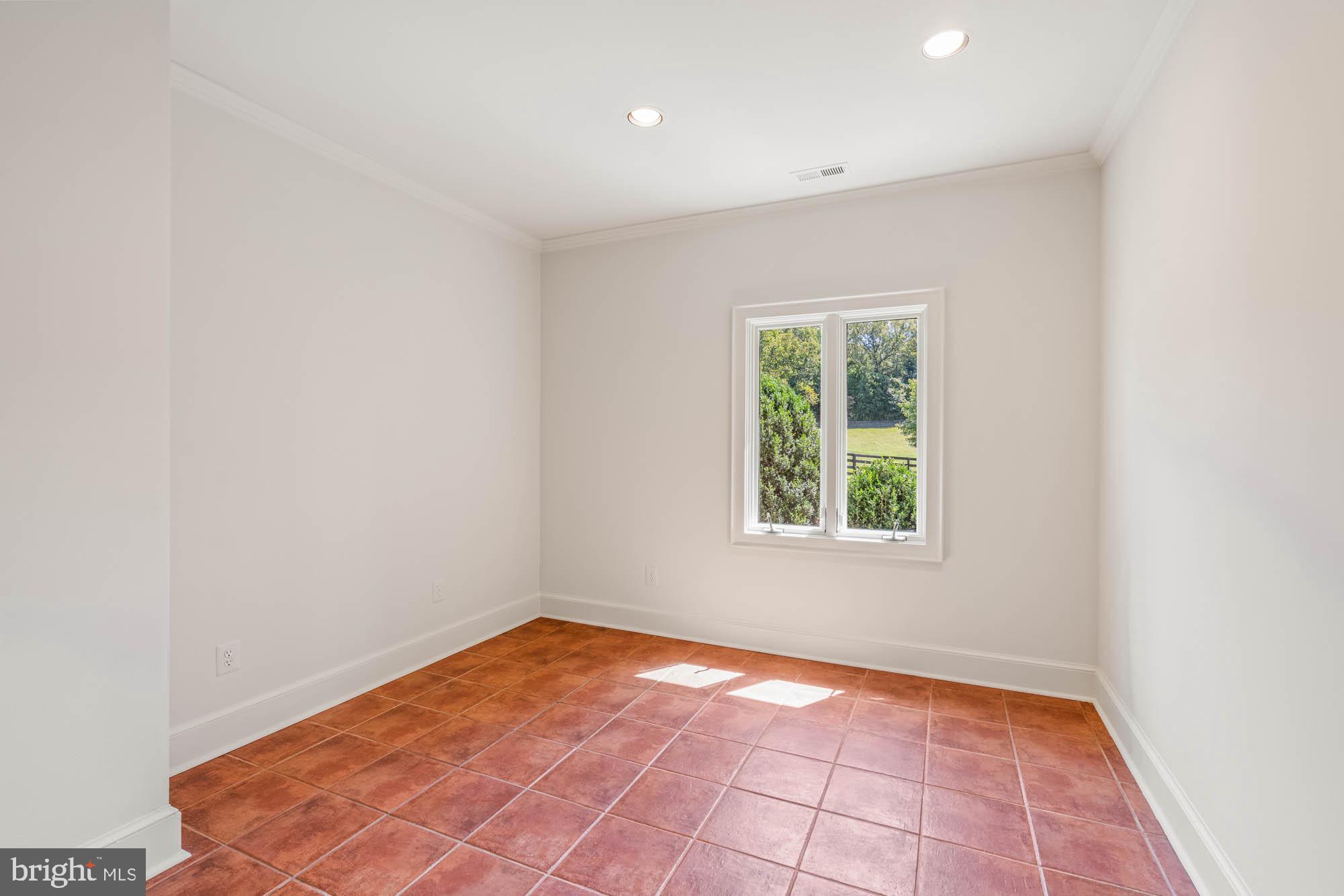 BELLEVUE FARMS - Residential