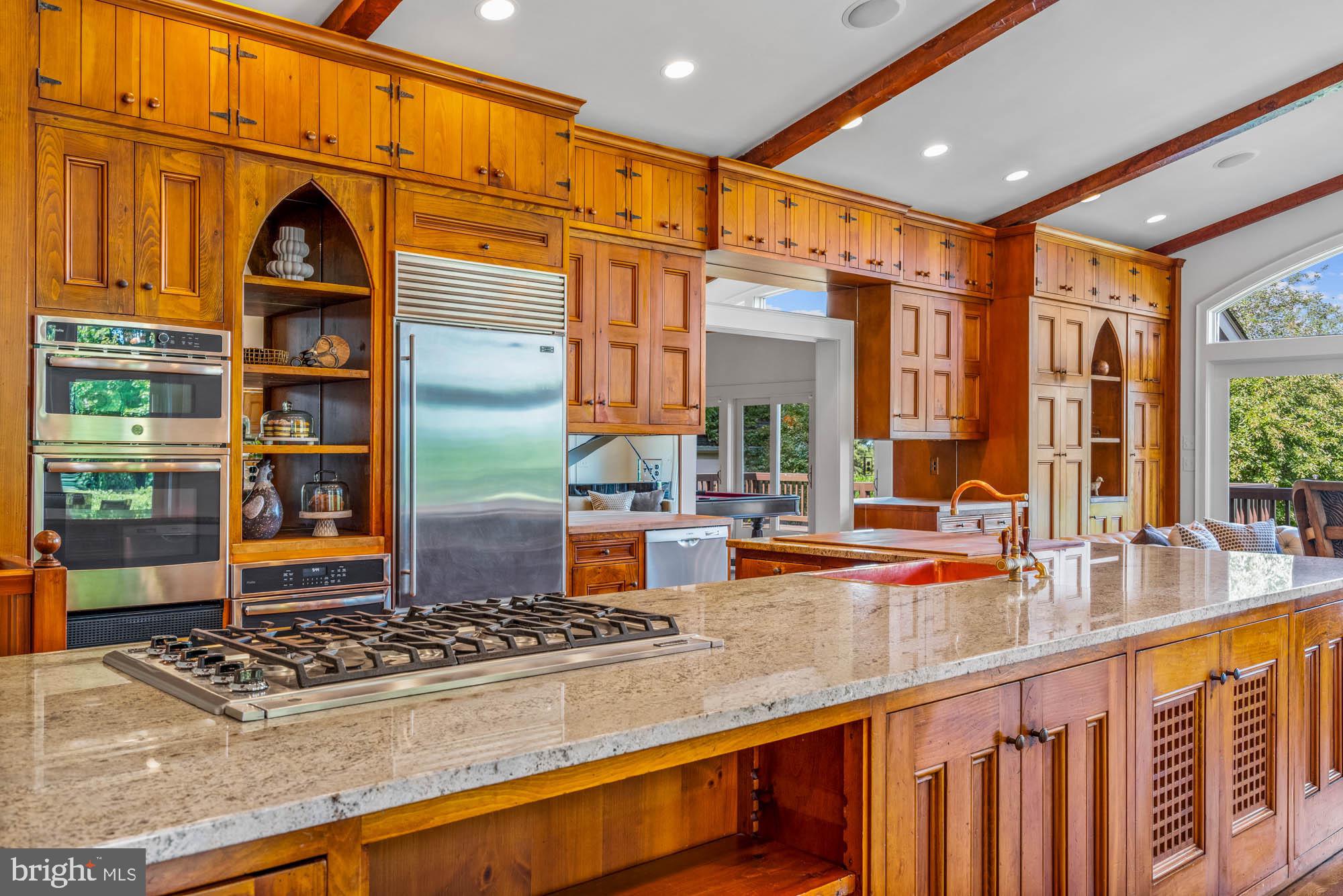 BELLEVUE FARMS - Residential