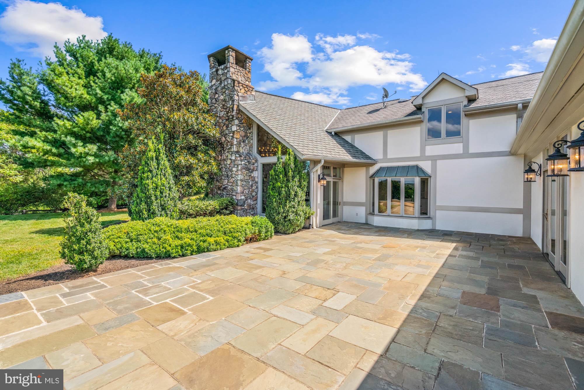 BELLEVUE FARMS - Residential