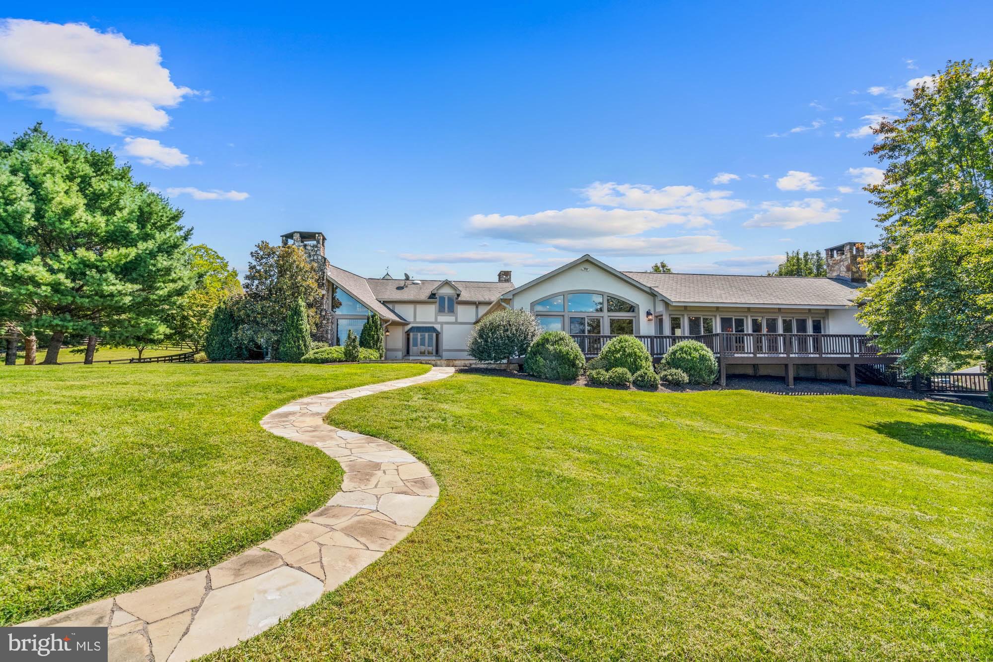 BELLEVUE FARMS - Residential
