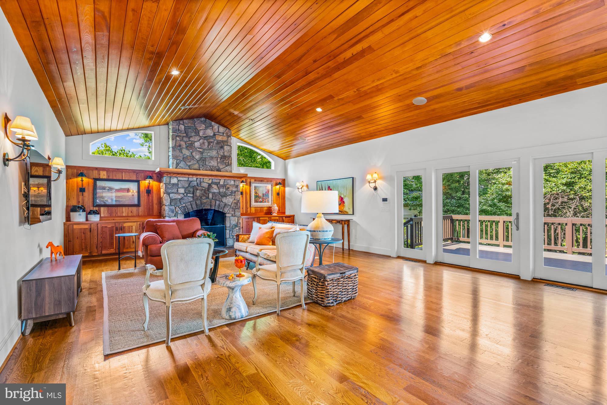 BELLEVUE FARMS - Residential