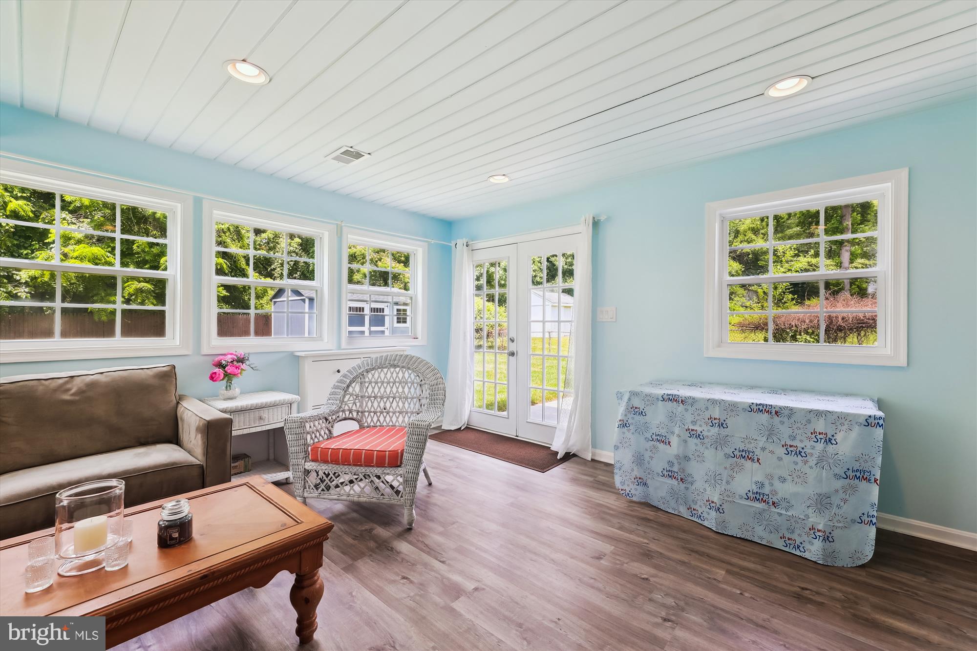 BROYHILL PARK - Residential Lease