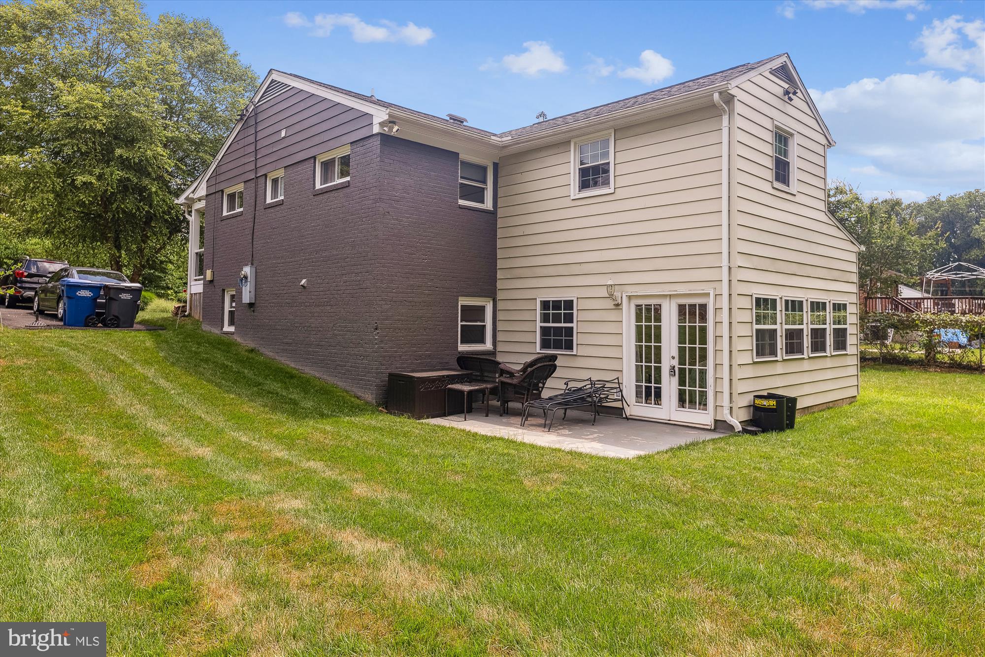 BROYHILL PARK - Residential Lease