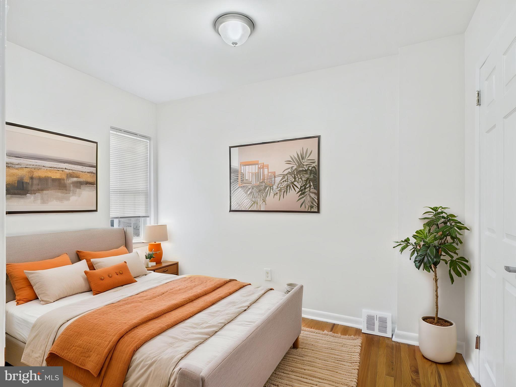 MANTUA - Residential