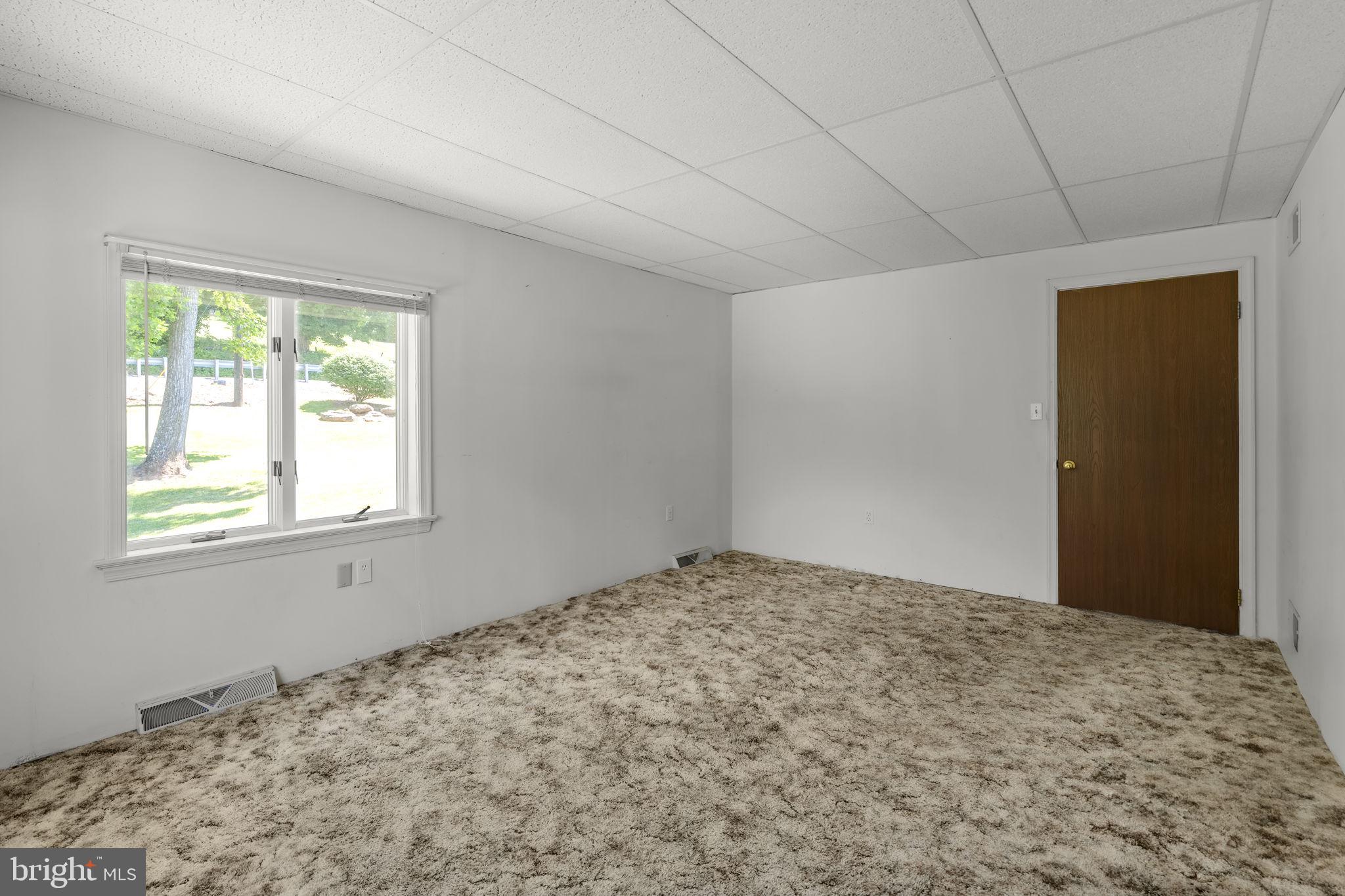 ELIZABETH TWP - Residential
