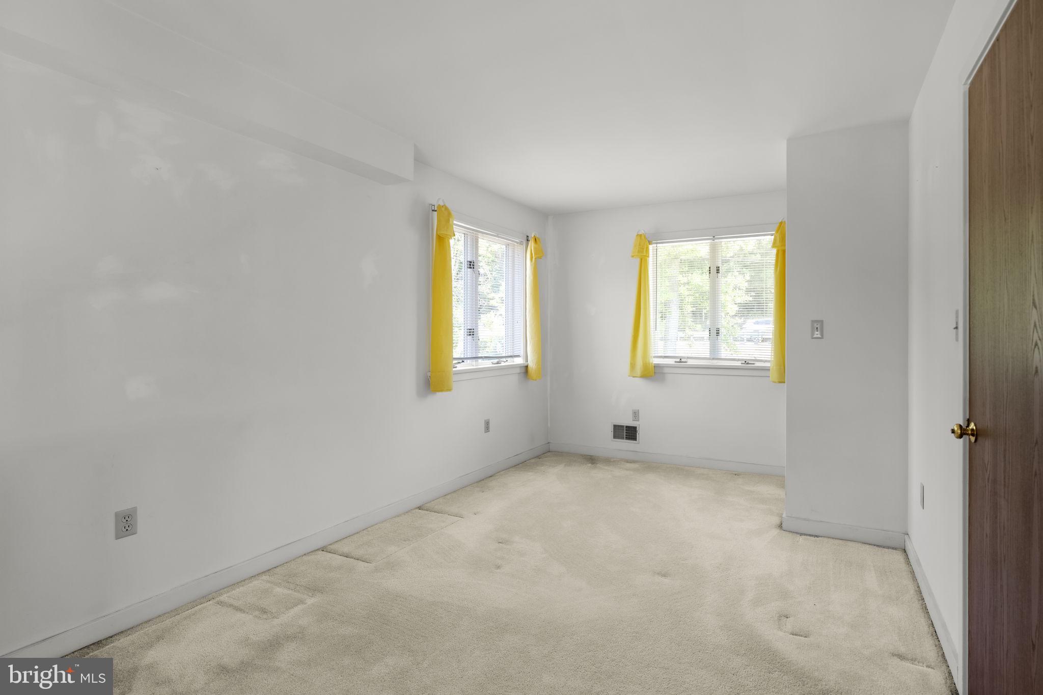 ELIZABETH TWP - Residential