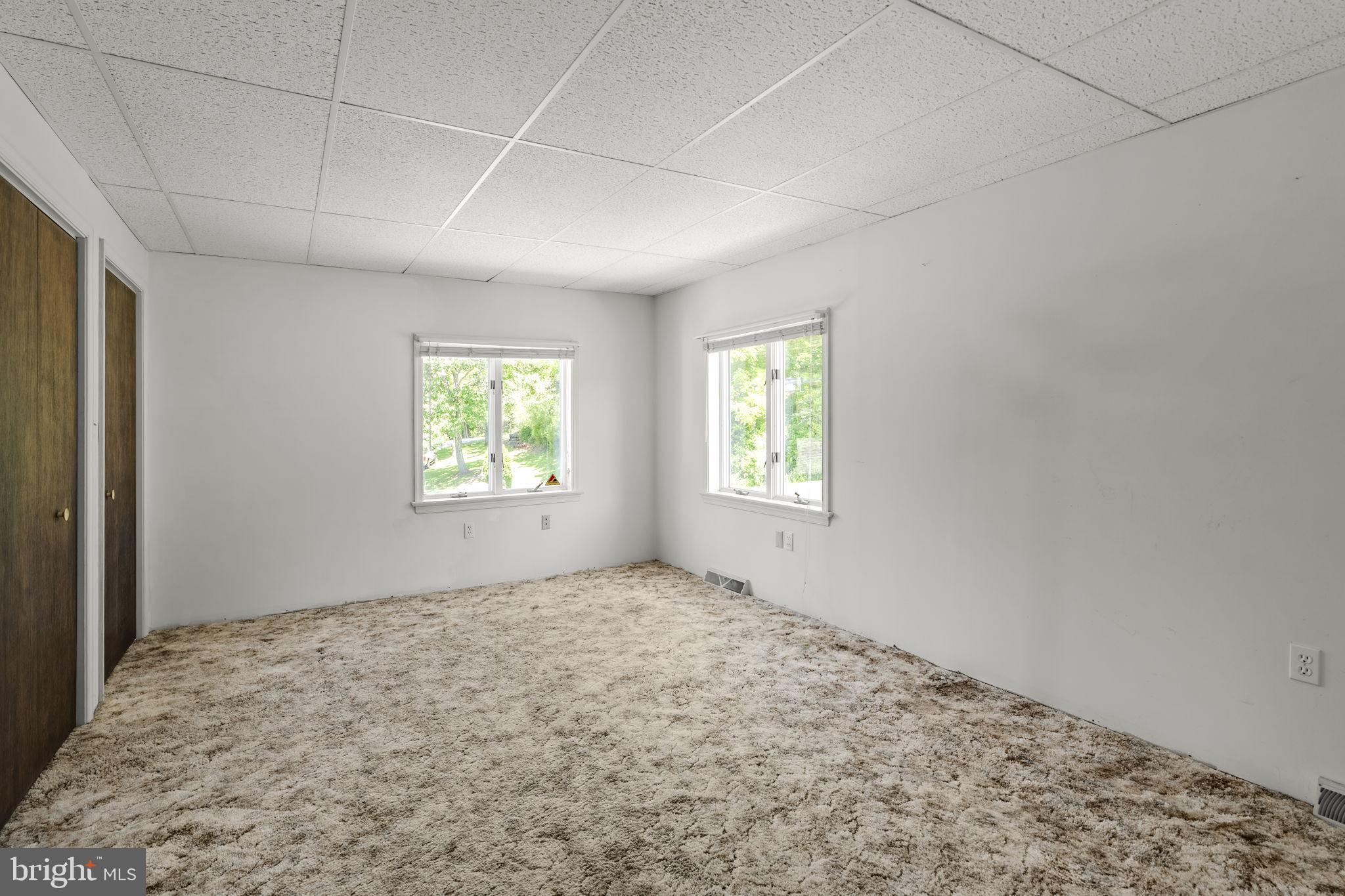 ELIZABETH TWP - Residential