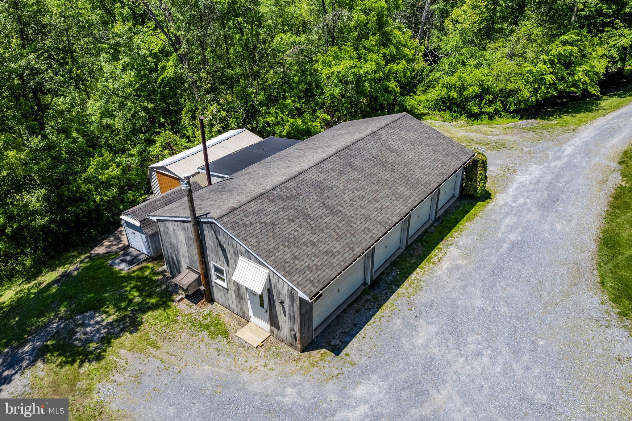 ELIZABETH TWP - Residential